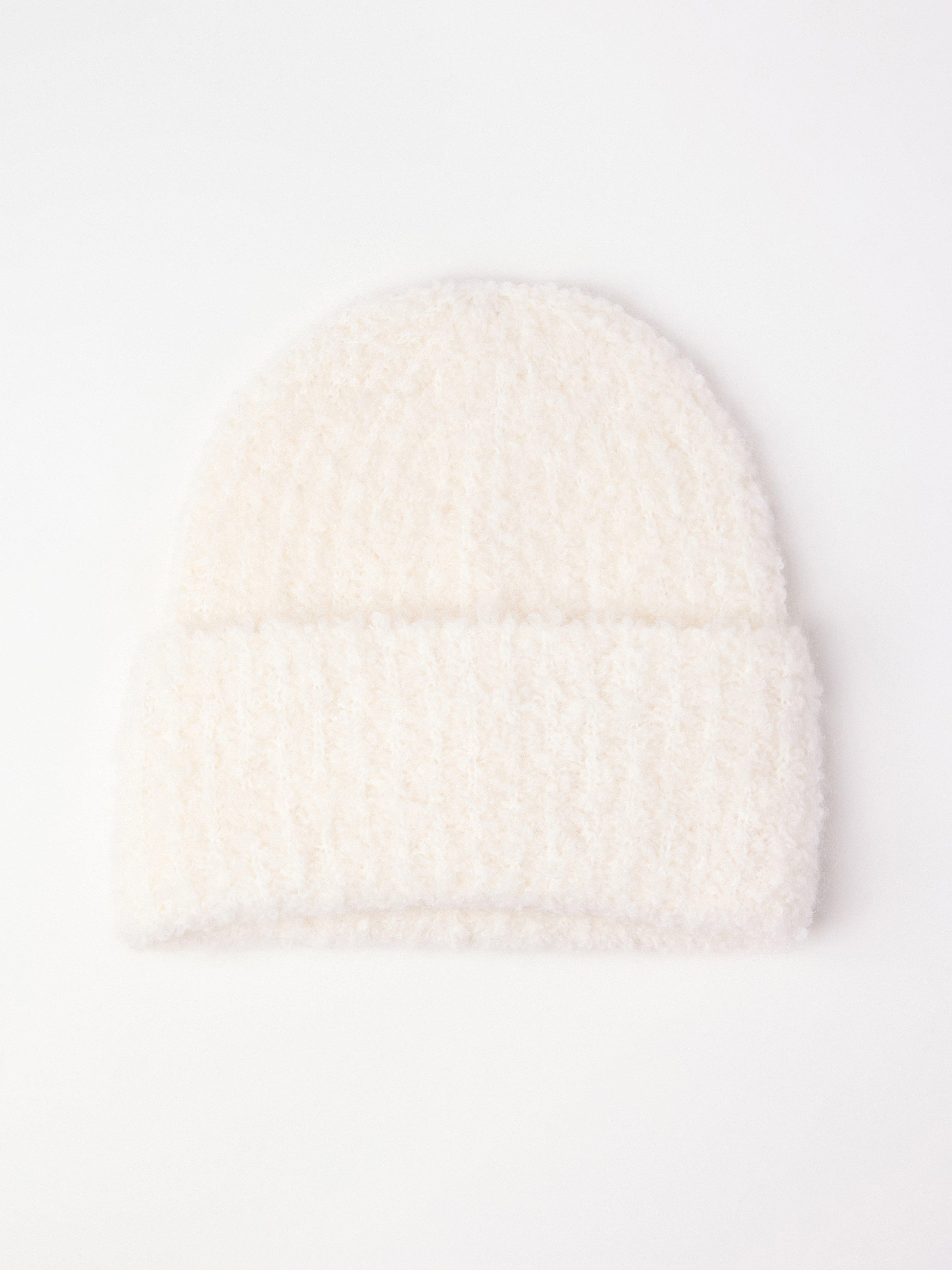 Beanie in wool blend