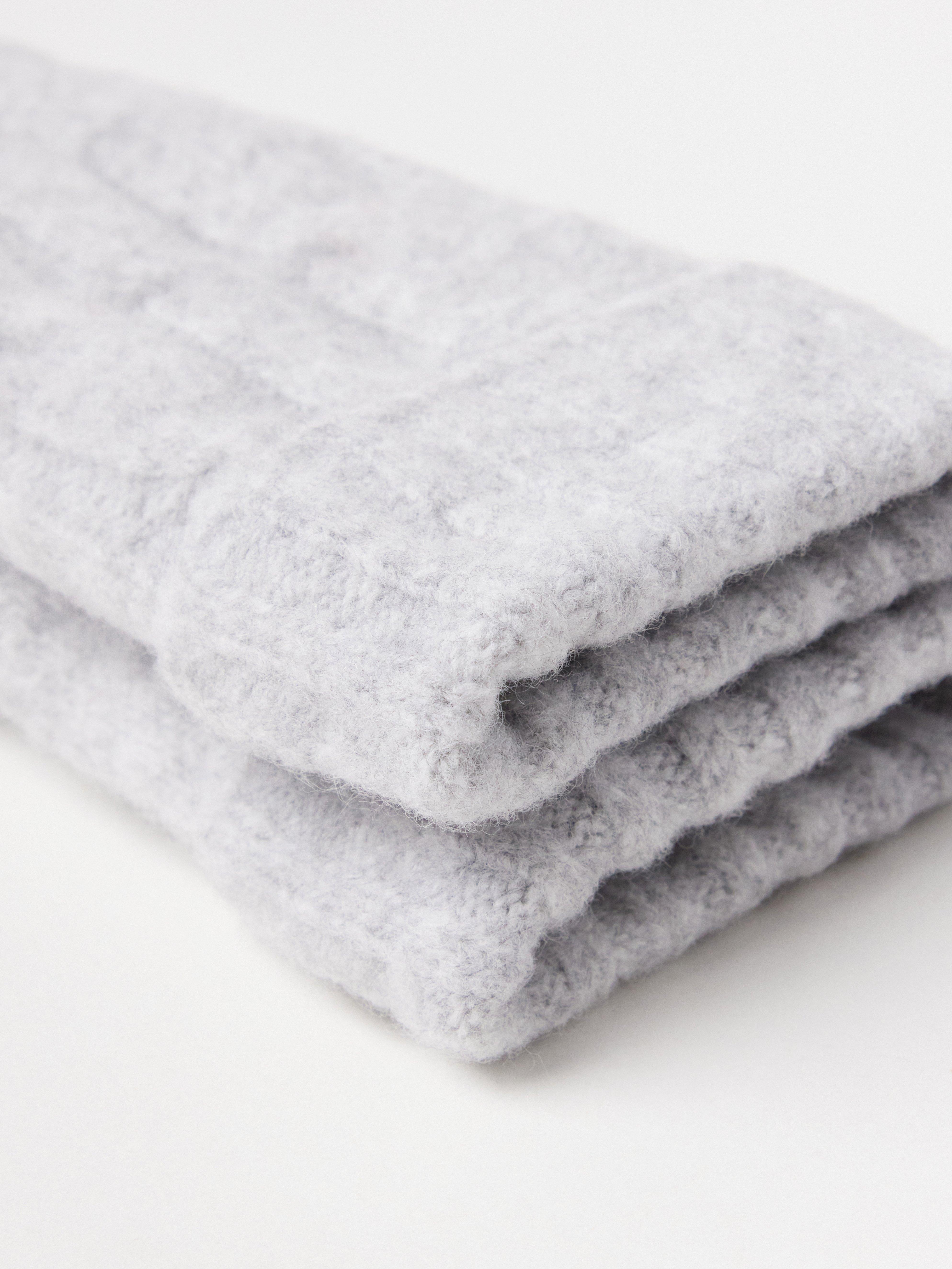 Mittens - Womens Wear - Grey