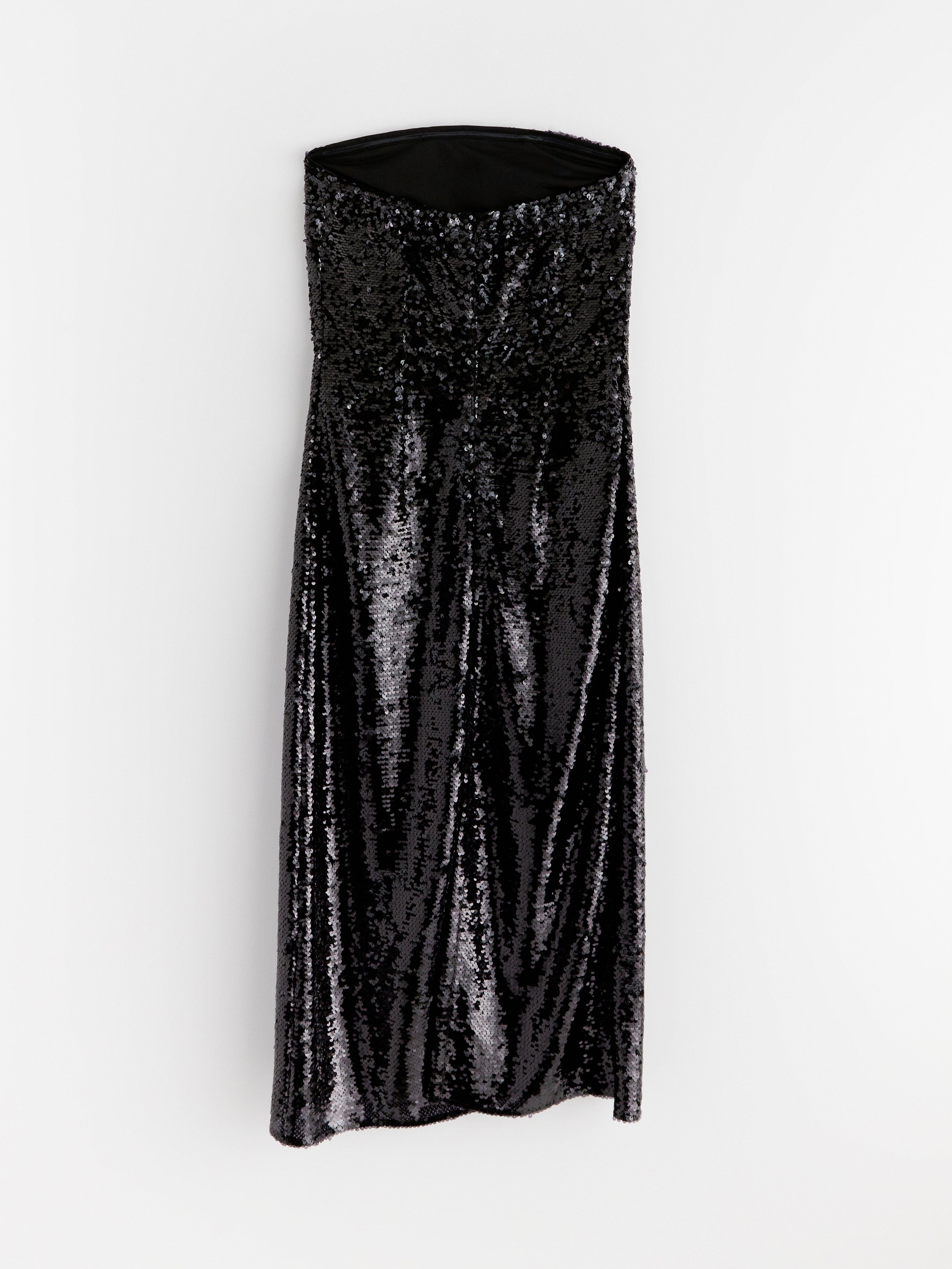  - Womens Wear - Black