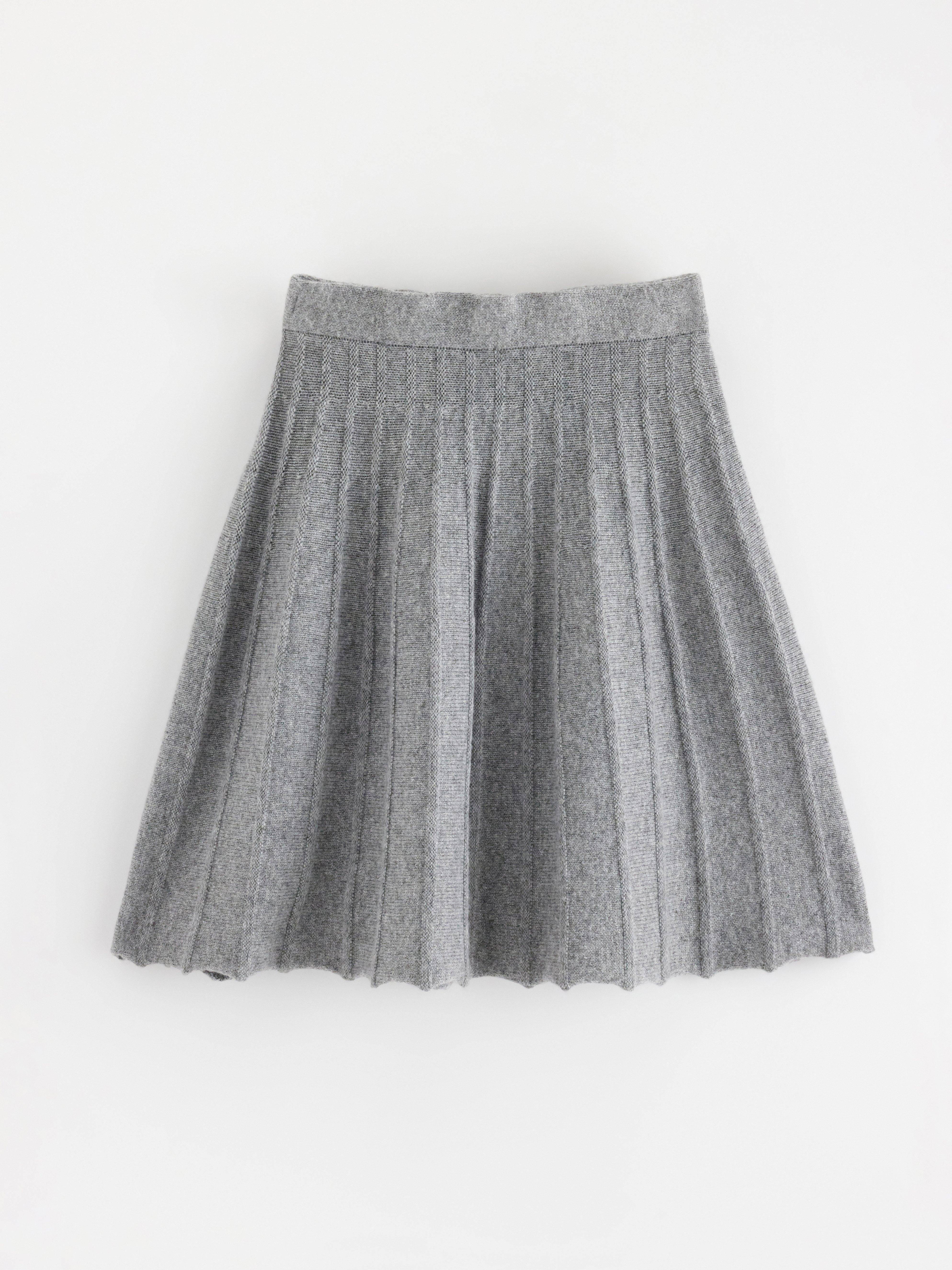 Knitted skirt