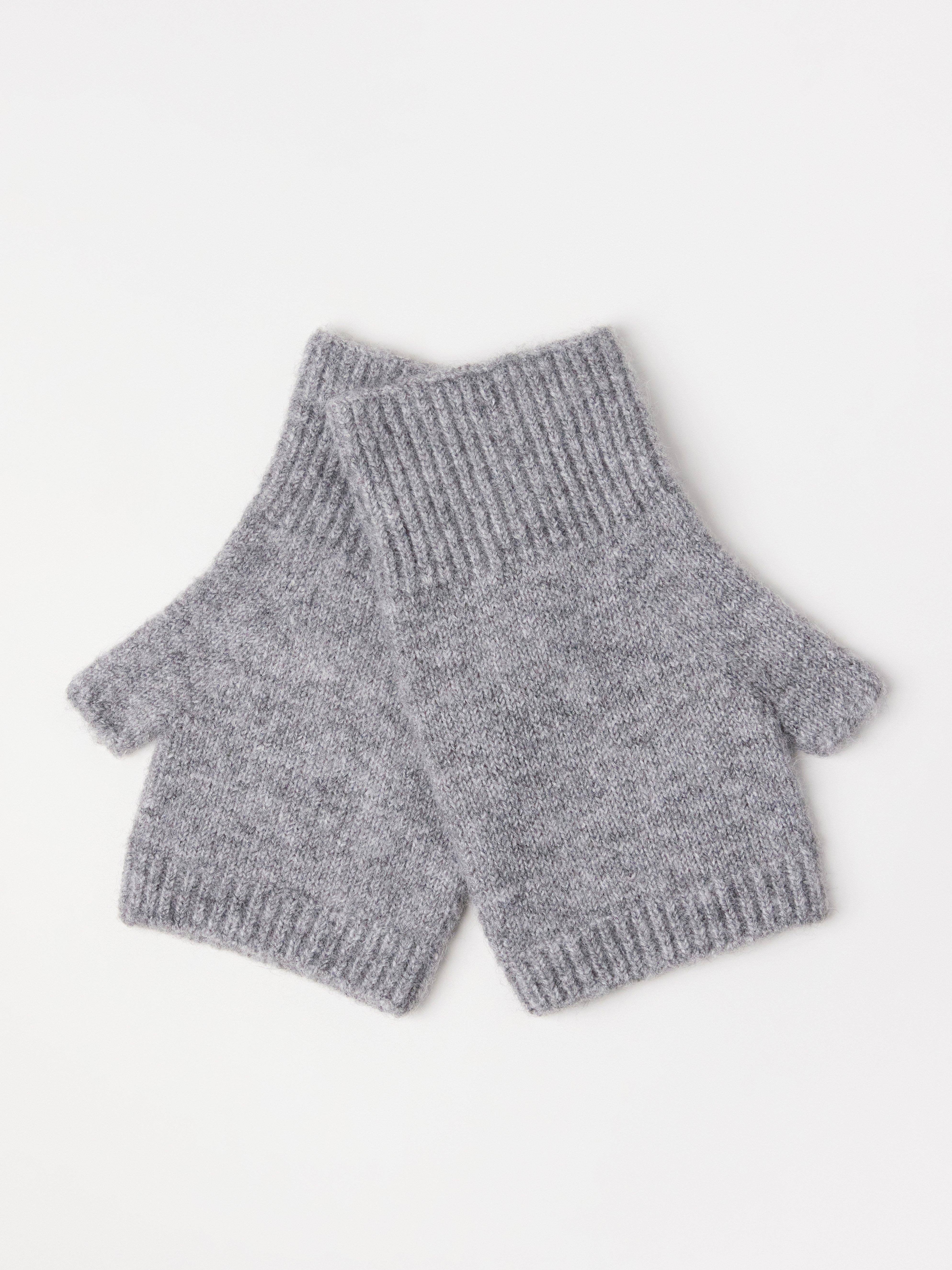 Knitted wrist warmers