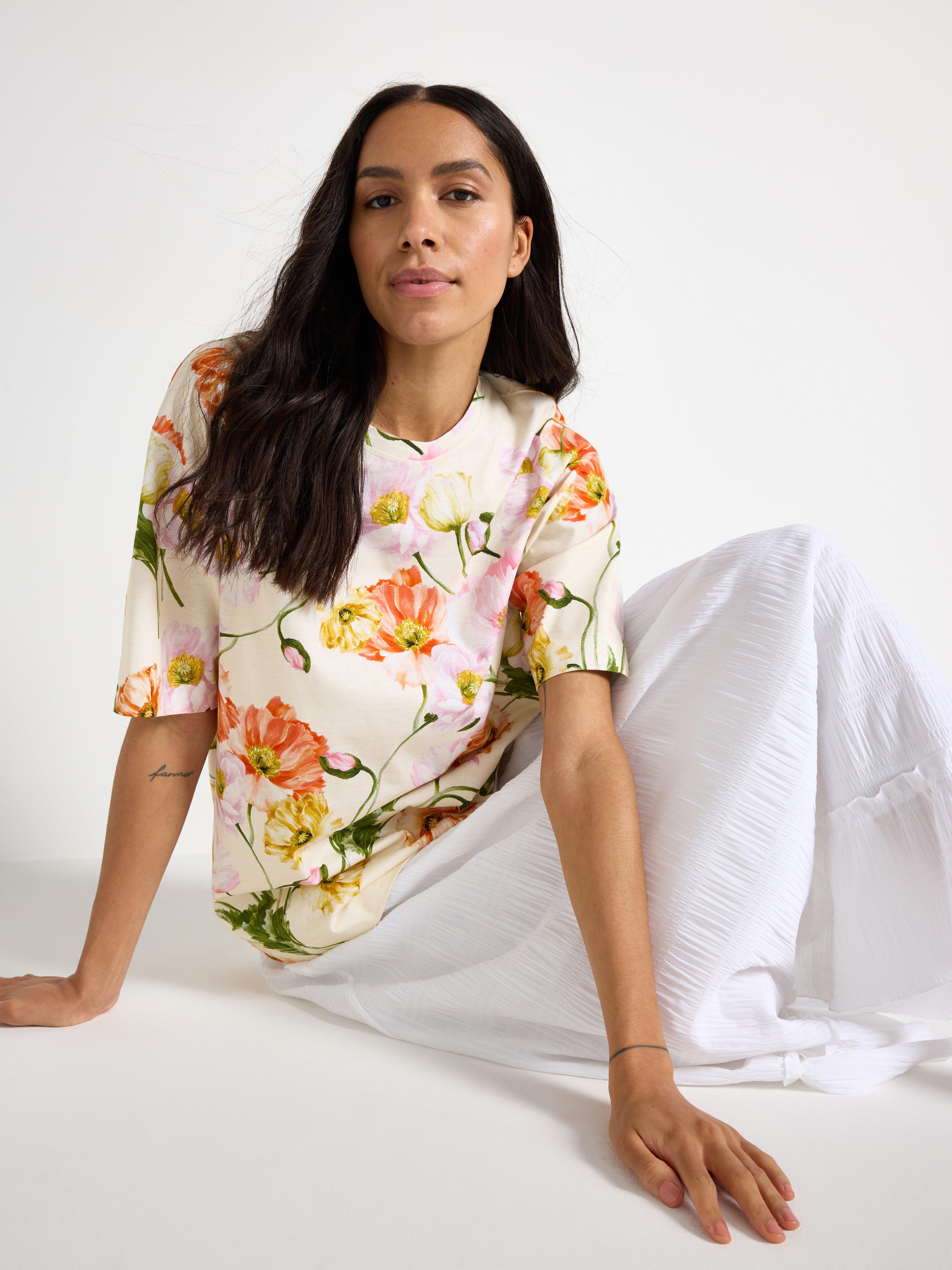 T-shirt - Womens Wear - White