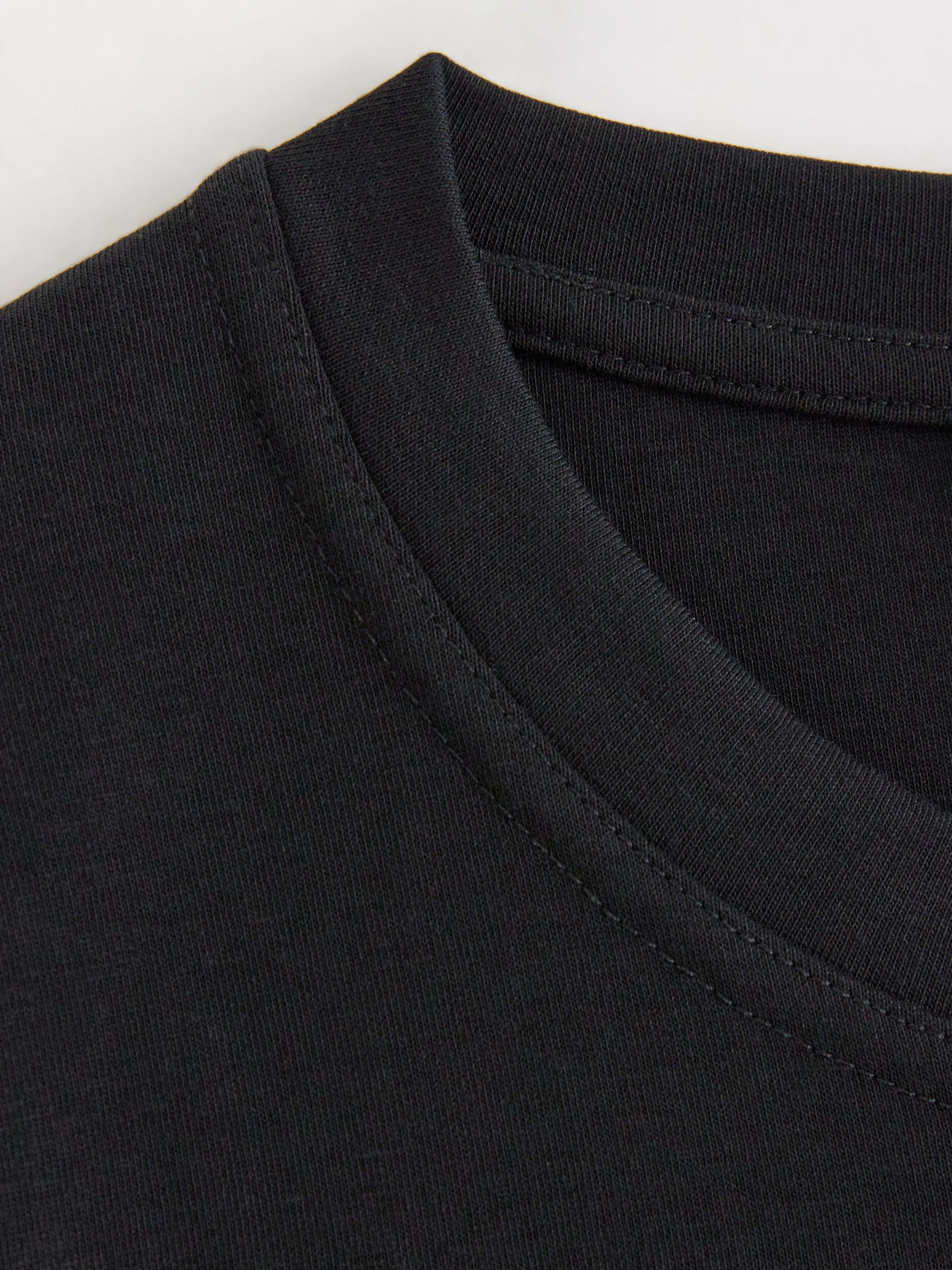 T-shirt - Womens Wear - Black