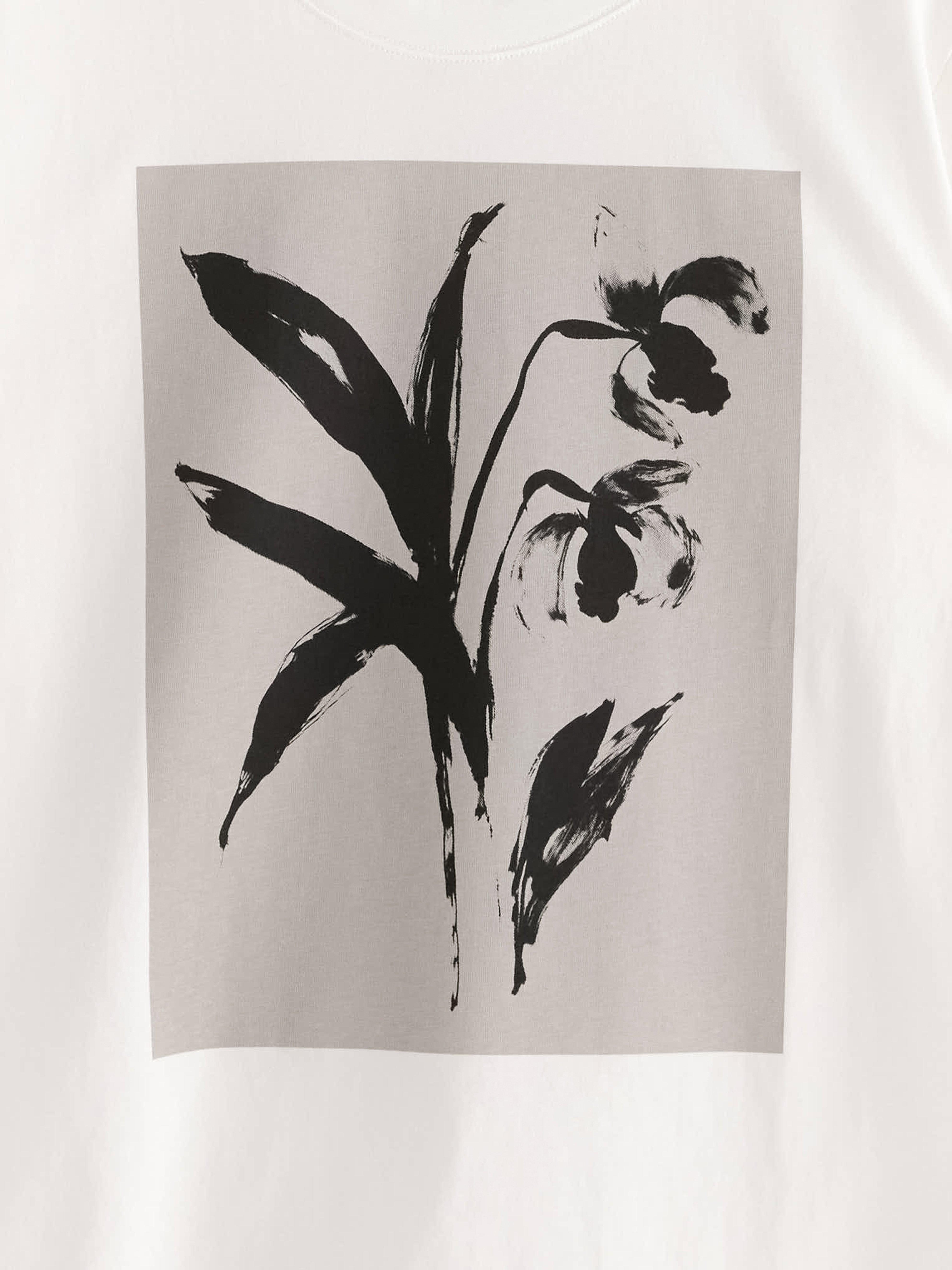 T-shirt - Womens Wear - White