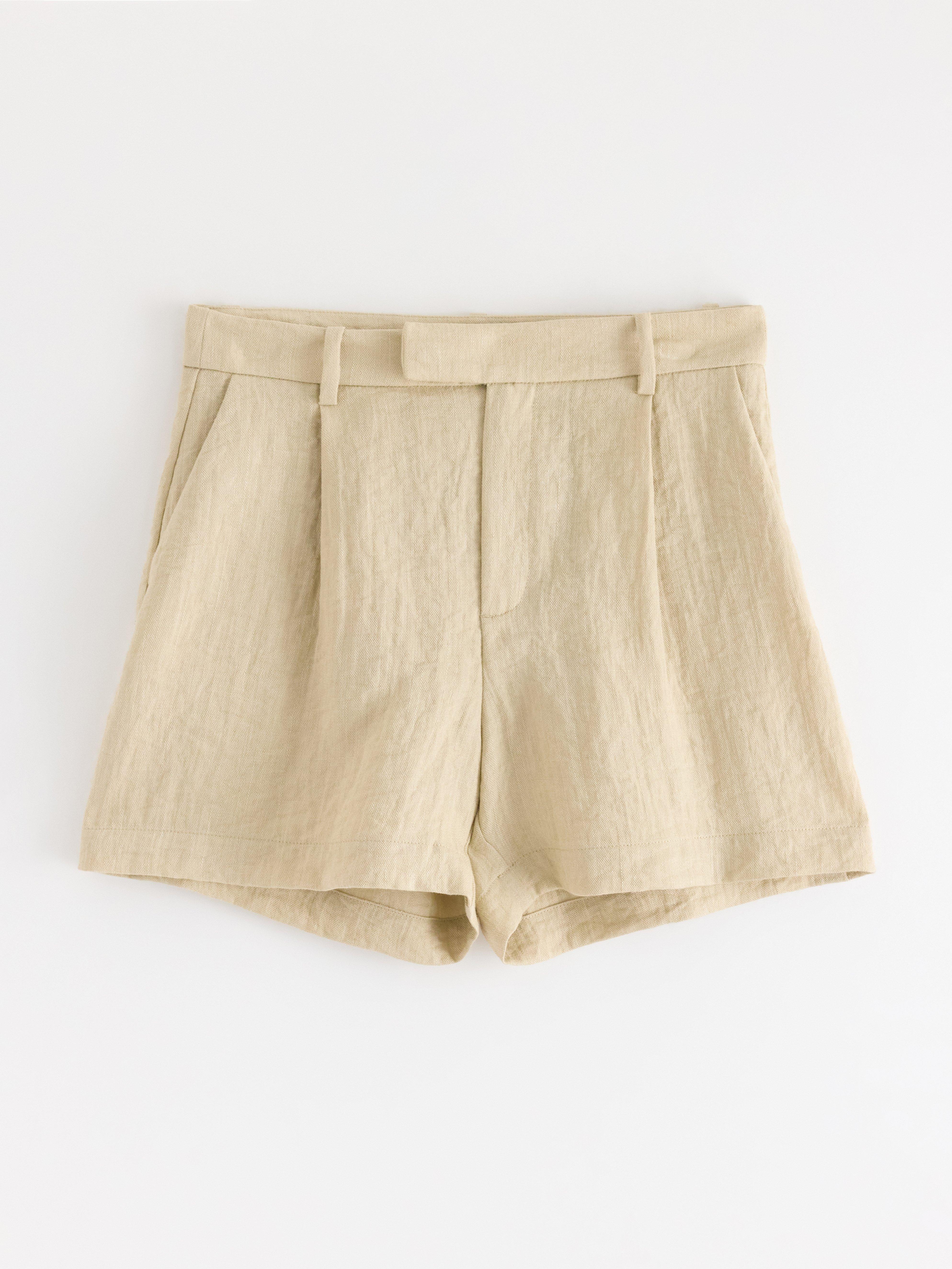 Shortsit - Naiset - Beige