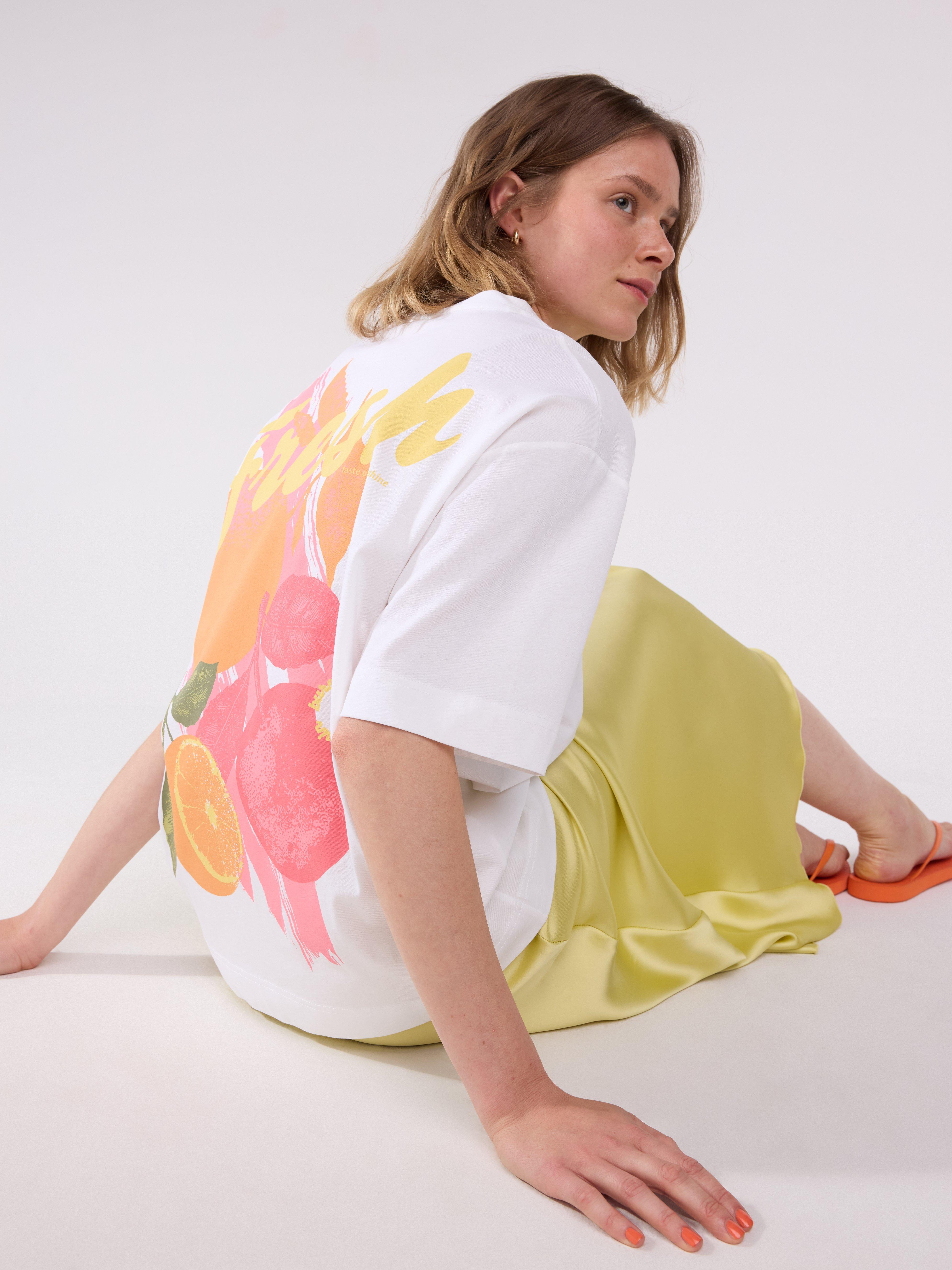 T-shirt - Womens Wear - White