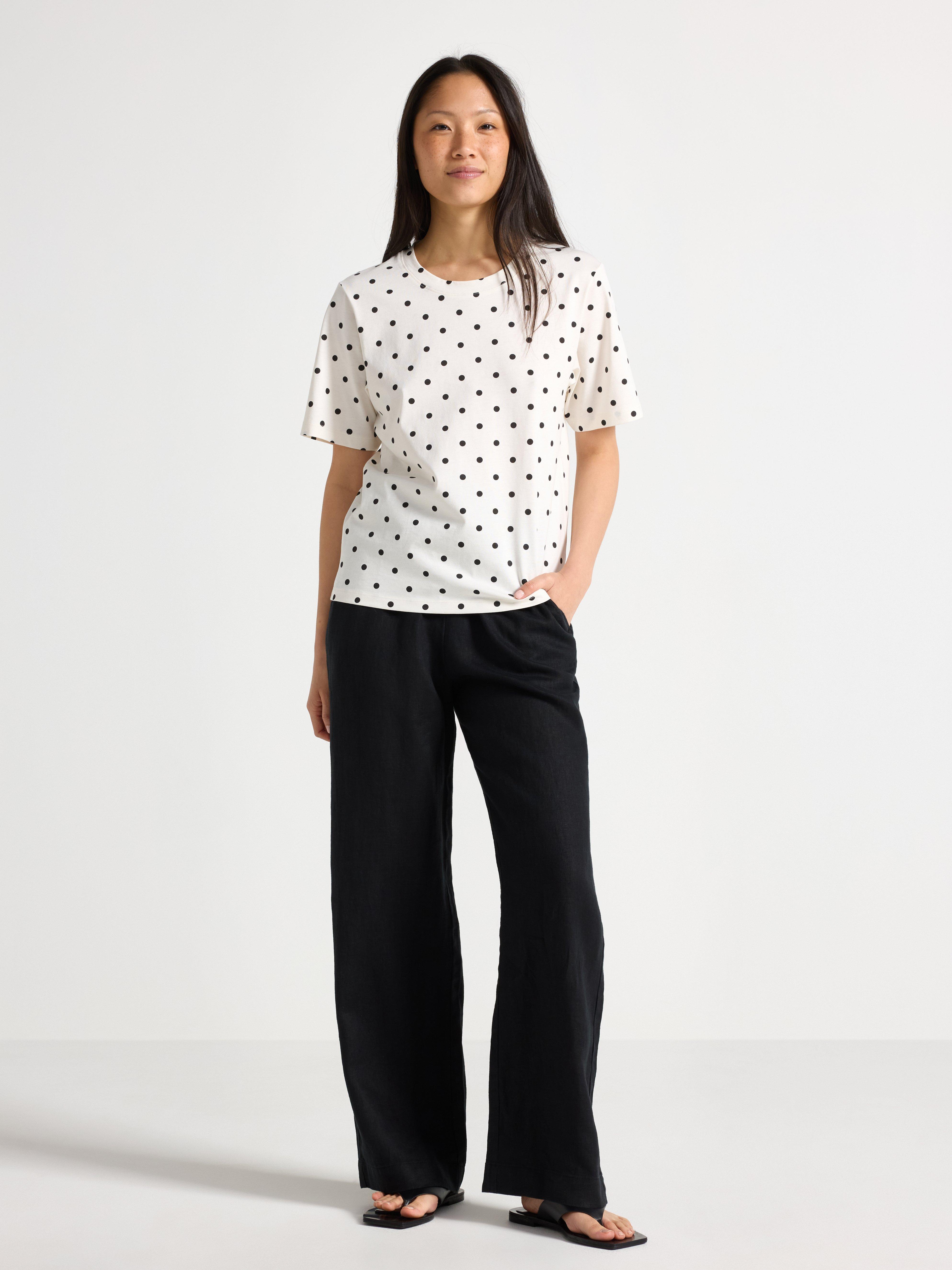 T-shirt - Womens Wear - White