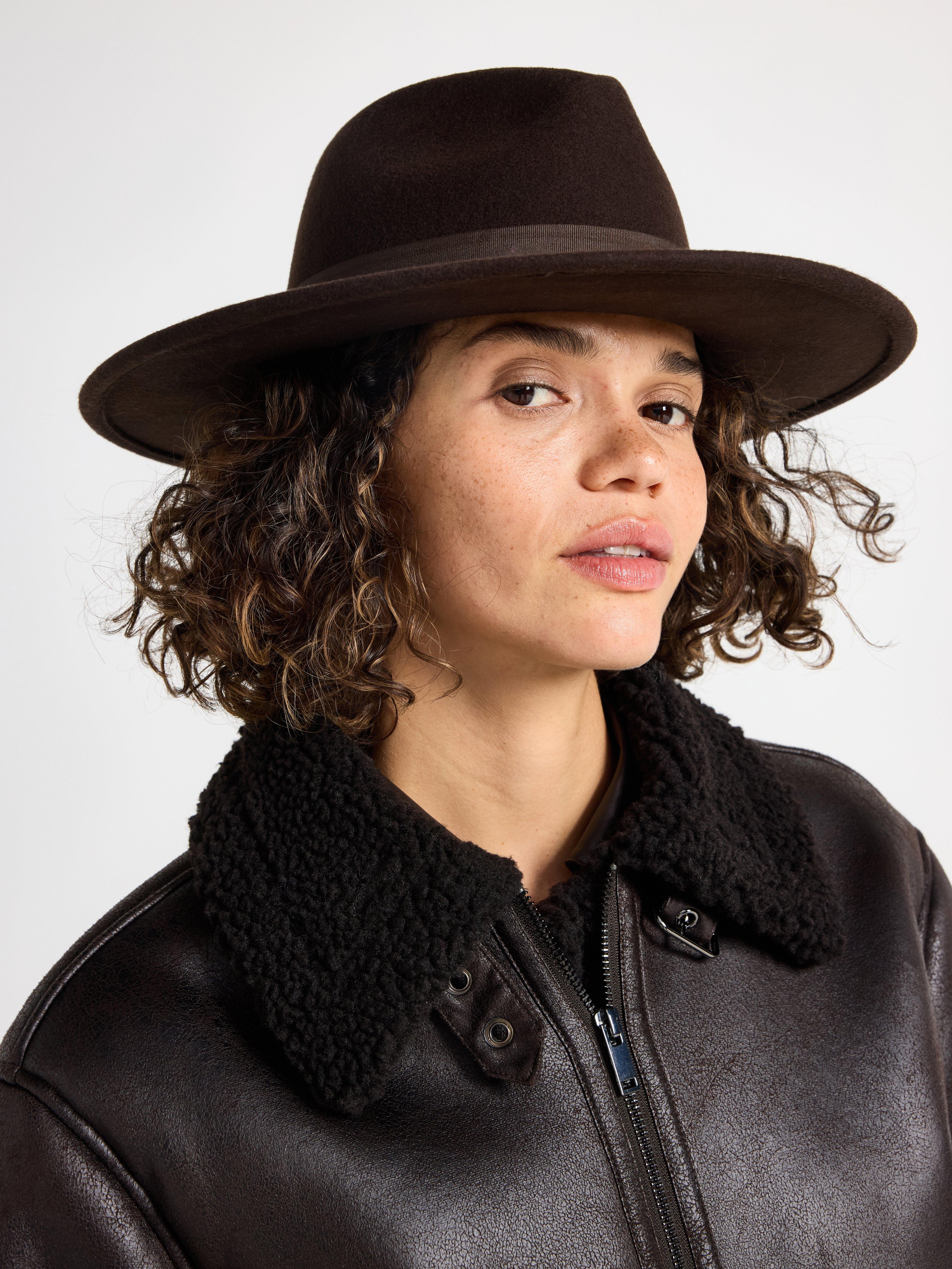 Hat - Womens Wear - Brown