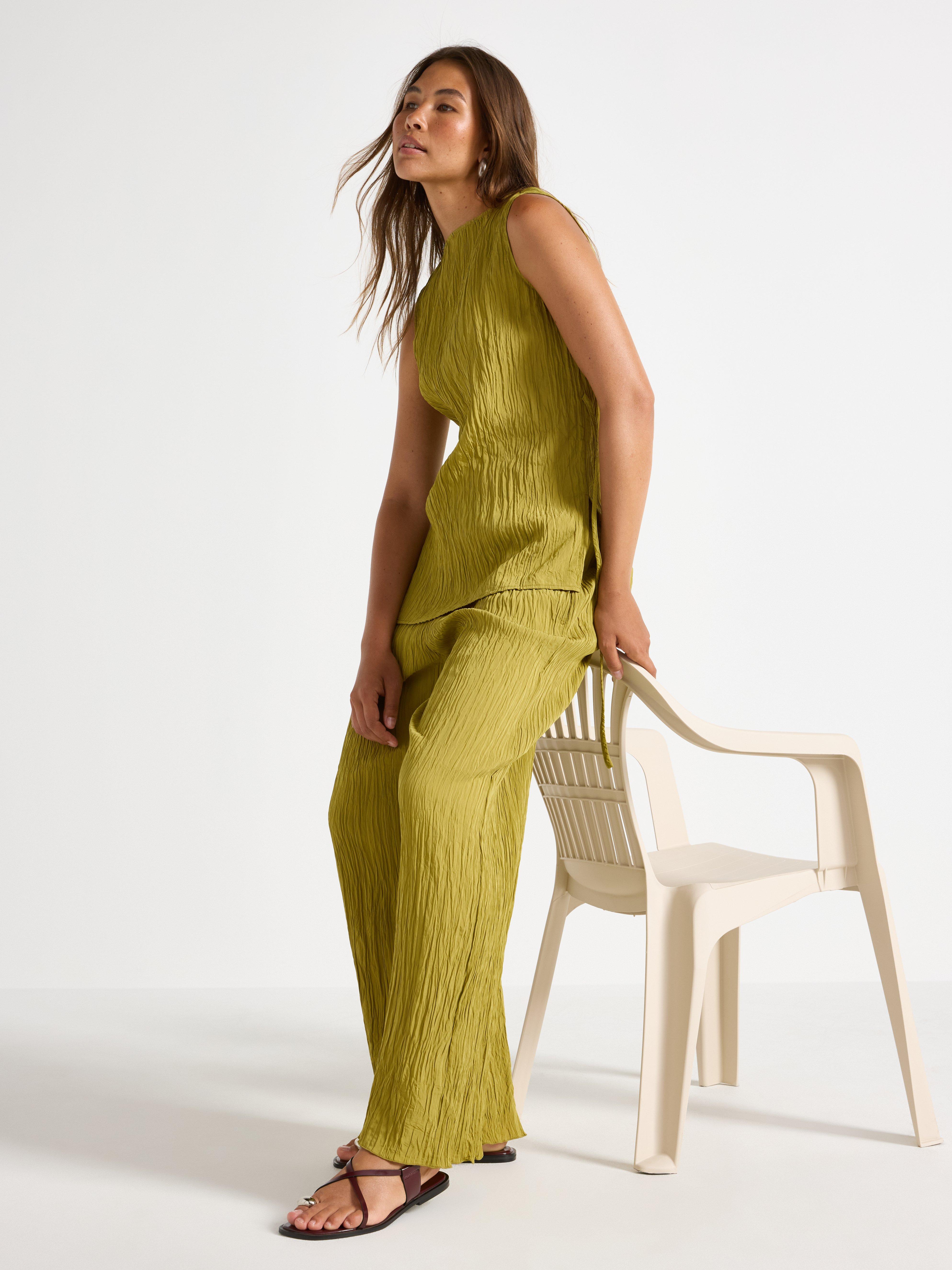 Trousers - Womens Wear - Green