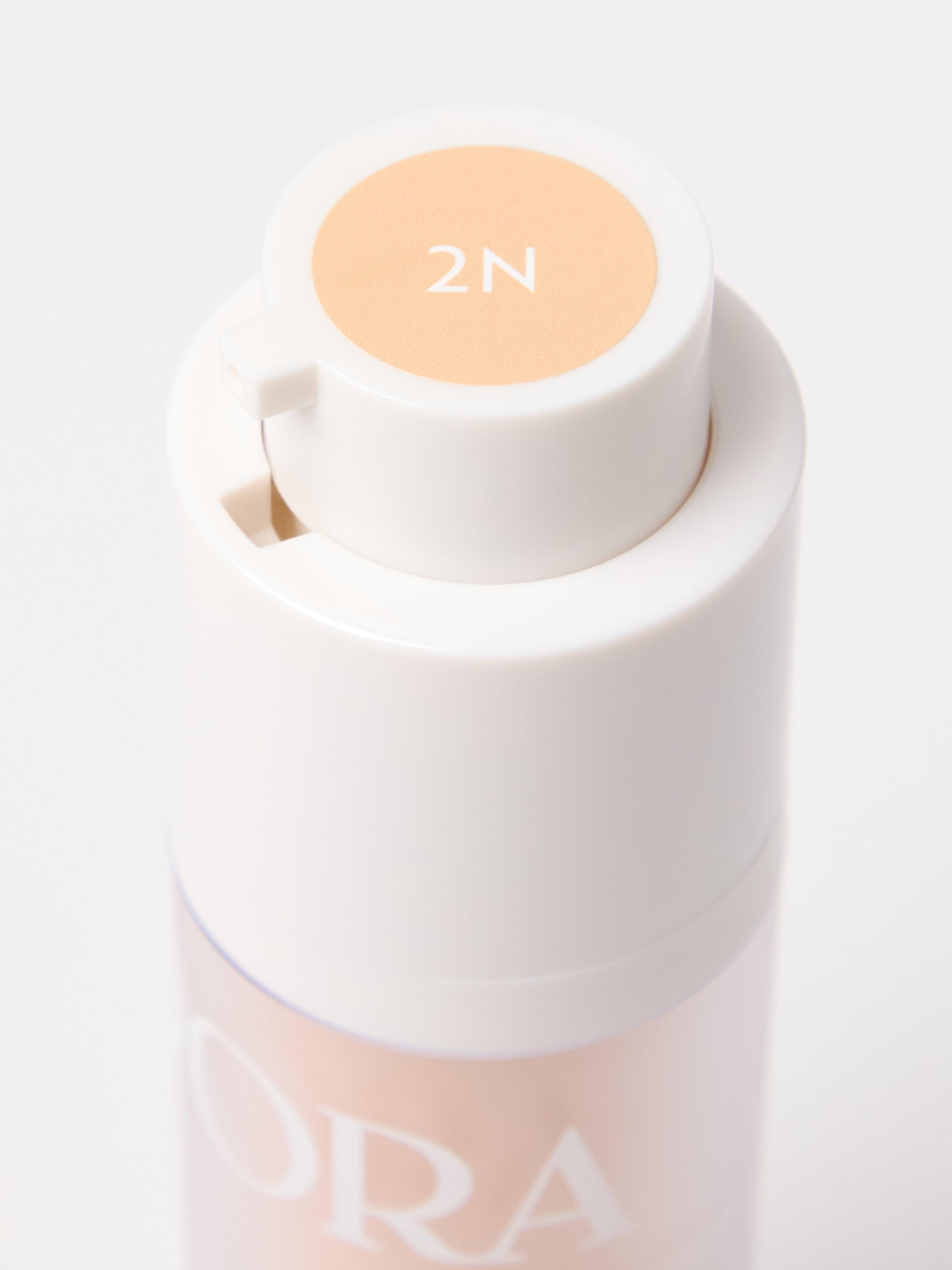 Foundation - Kosmetikk - Beige
