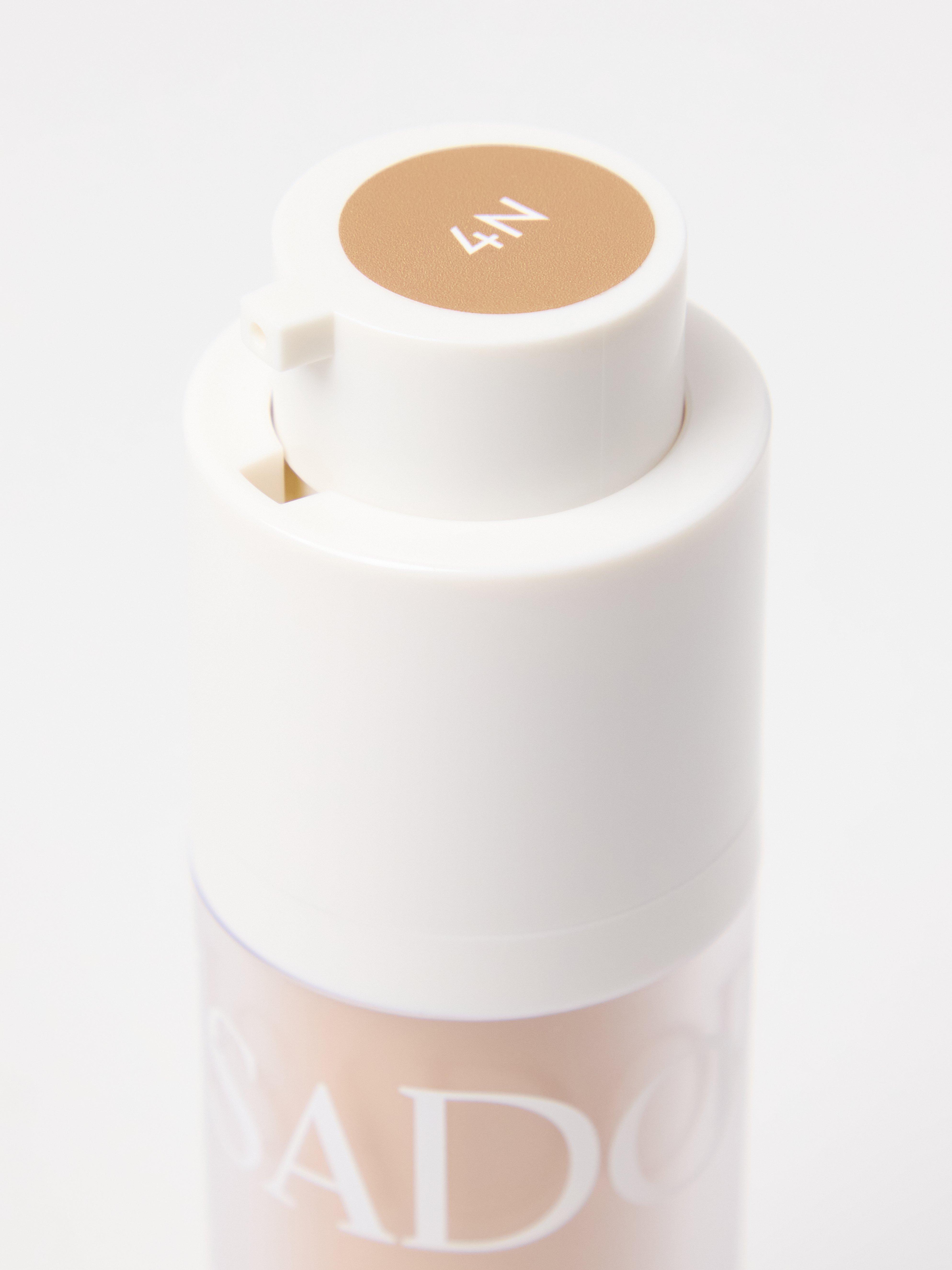 Foundation - Kosmetikk - Beige