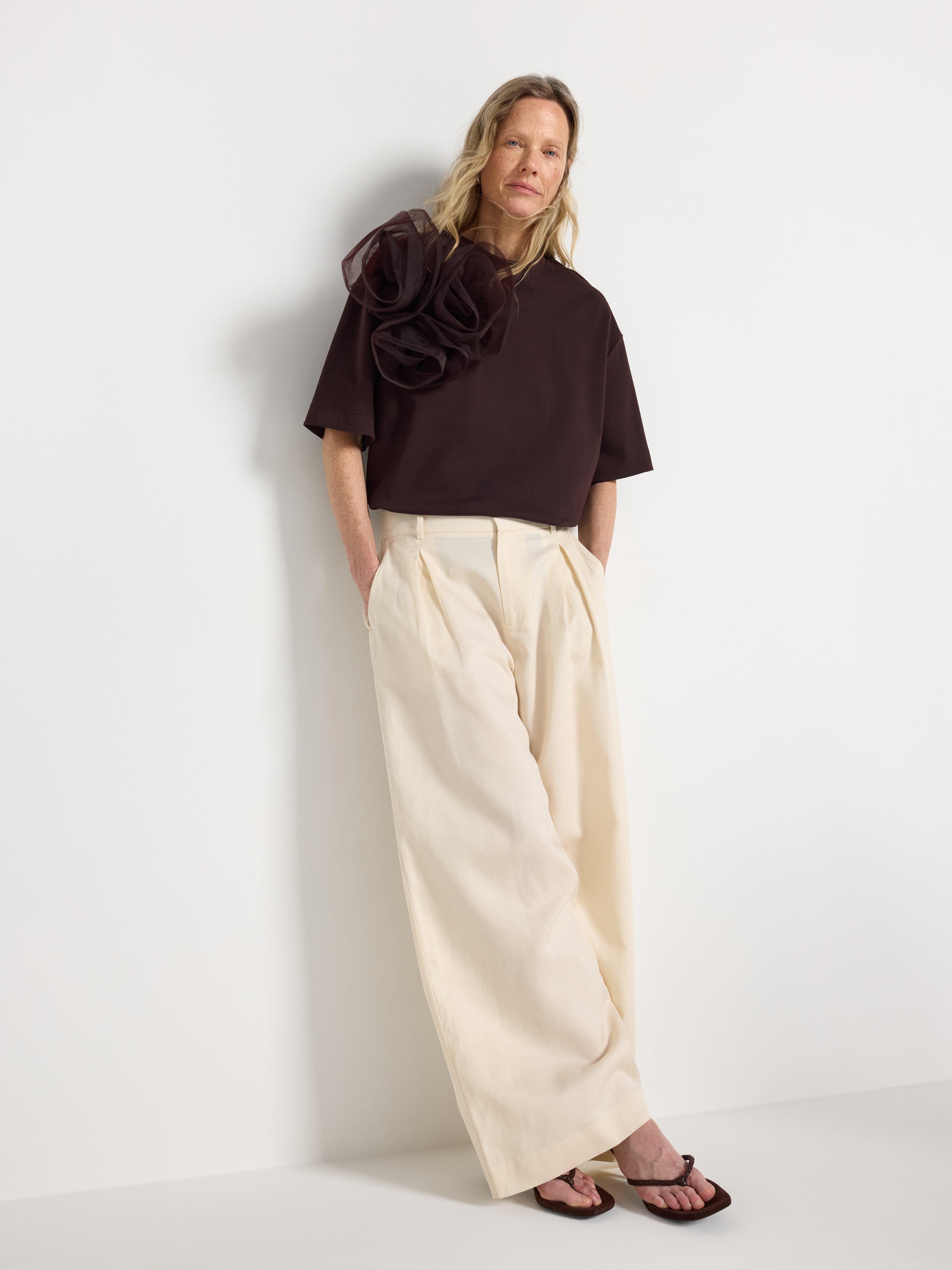 T-shirt - Womens Wear - Brown