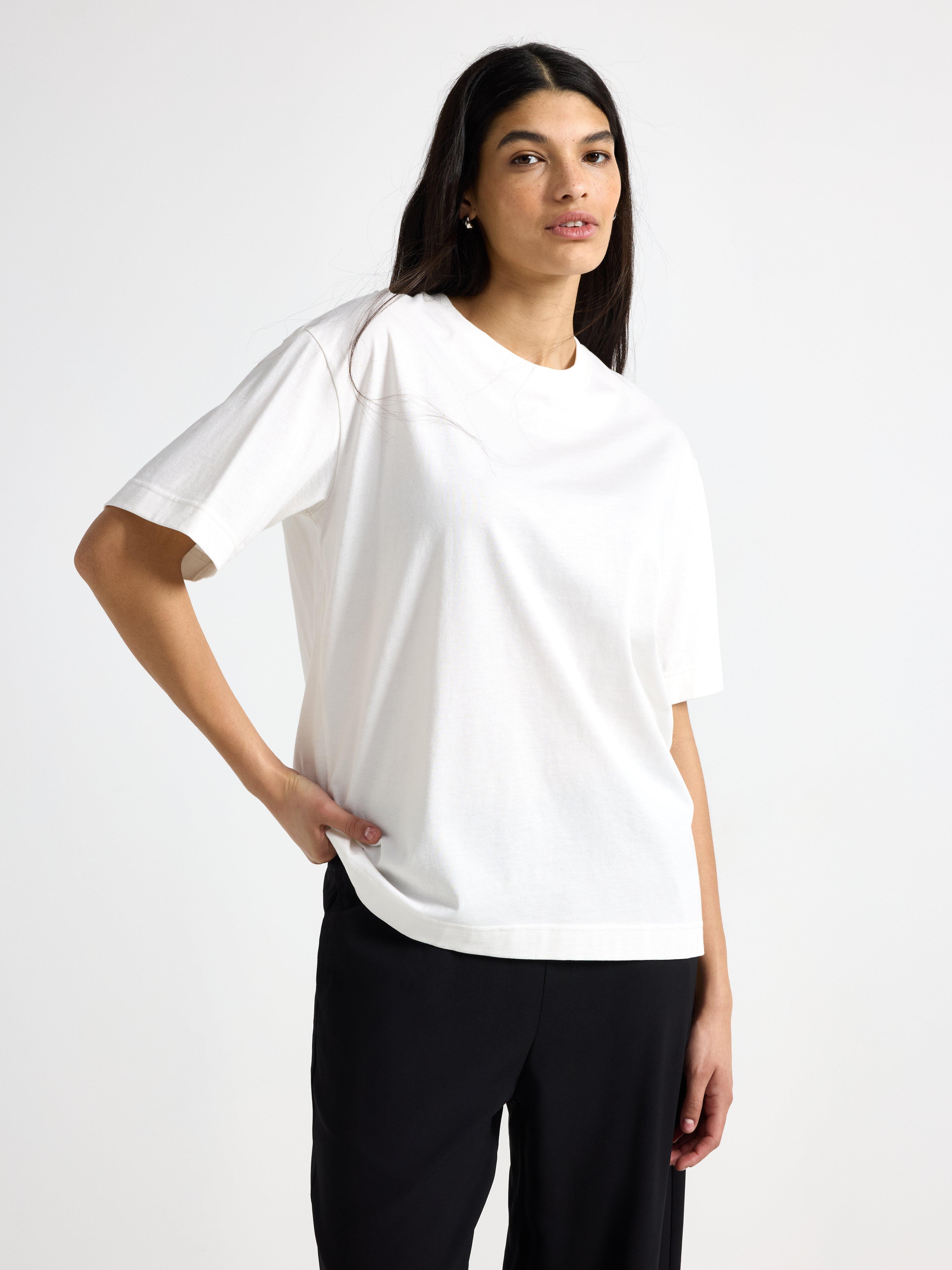 T-shirt - Dame - Hvit