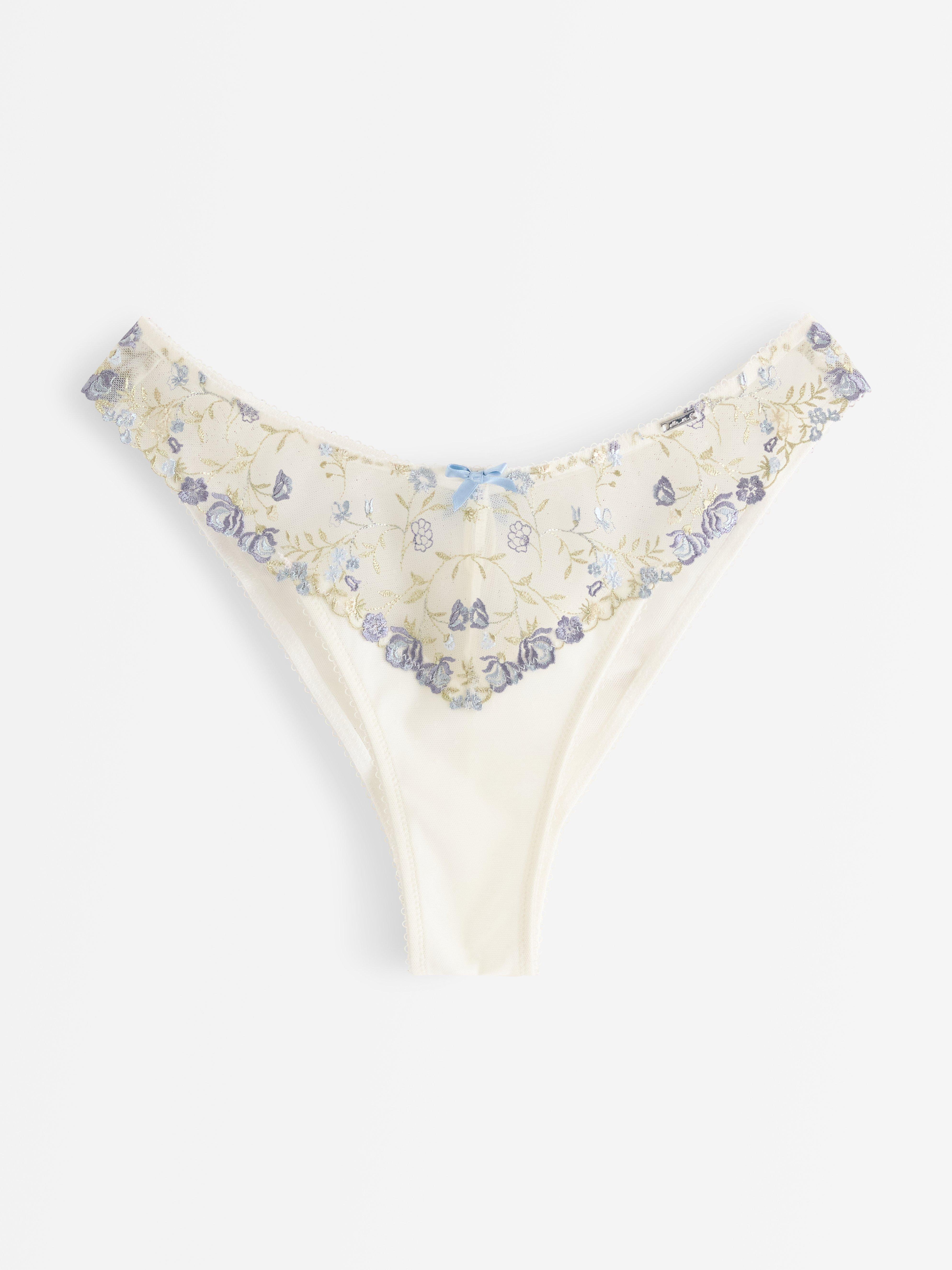 Brazilian Regular - Lingerie - White