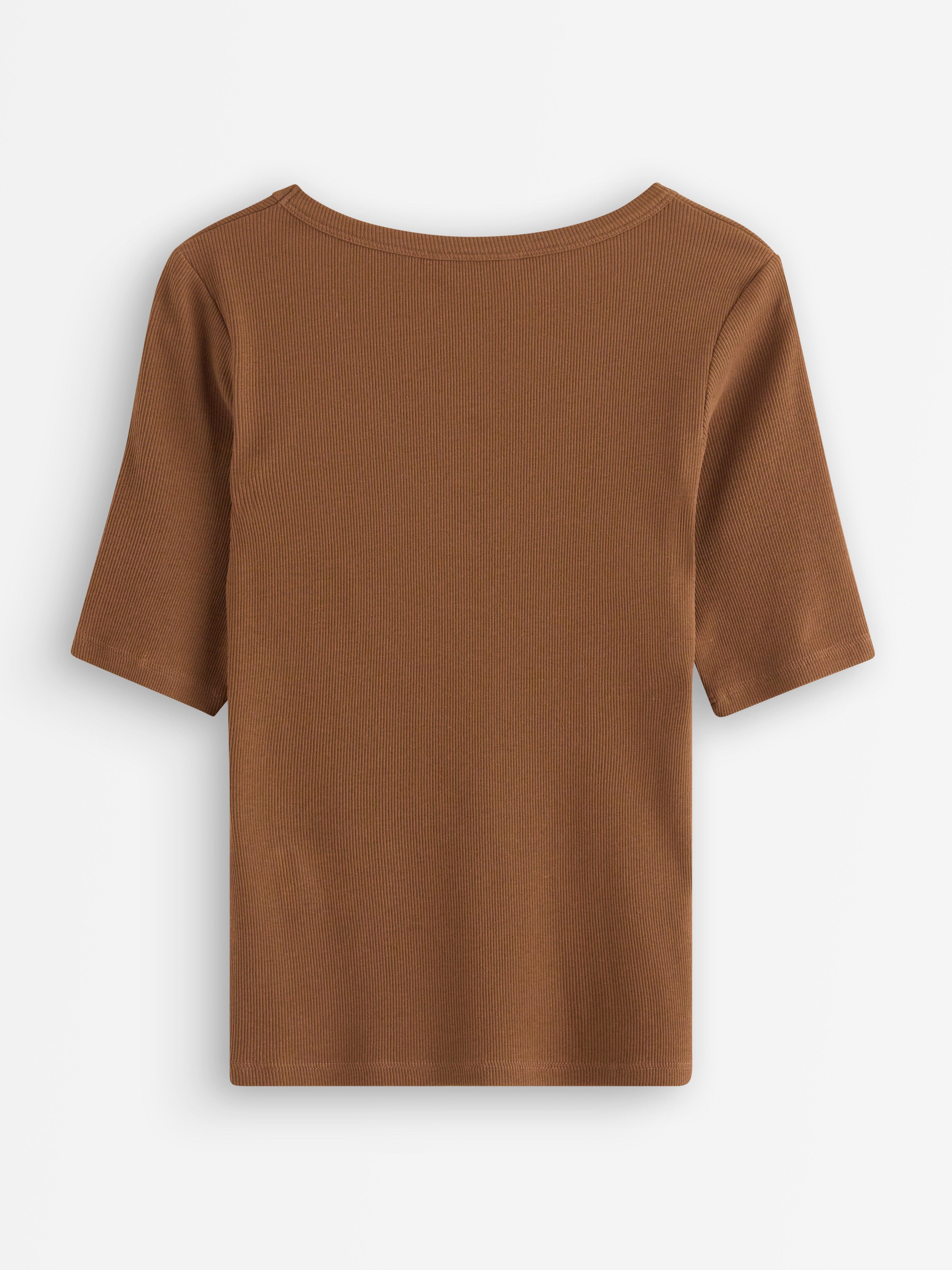 Topp - Dam - Brun