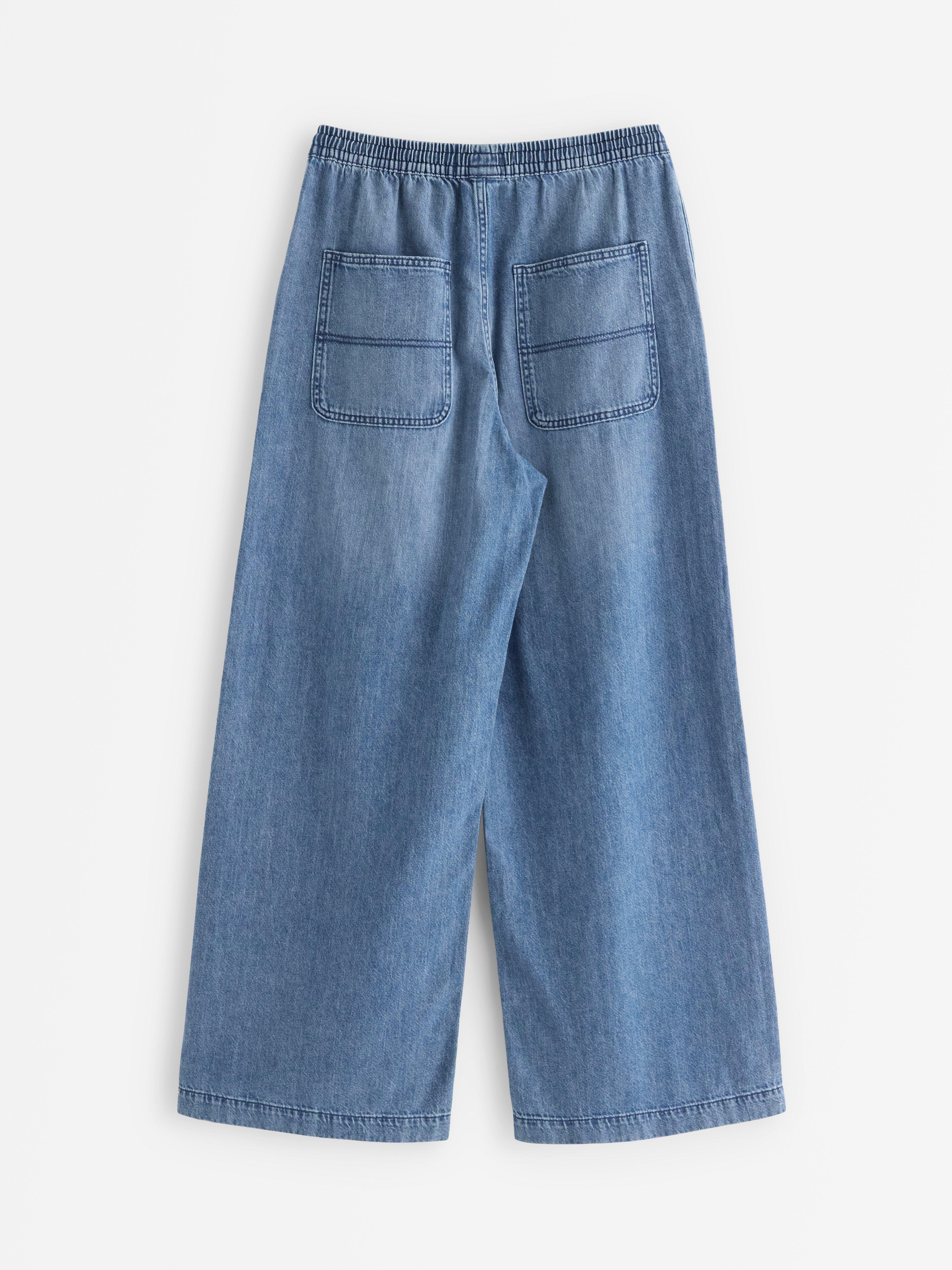 Jeans - Womens Wear - Blank