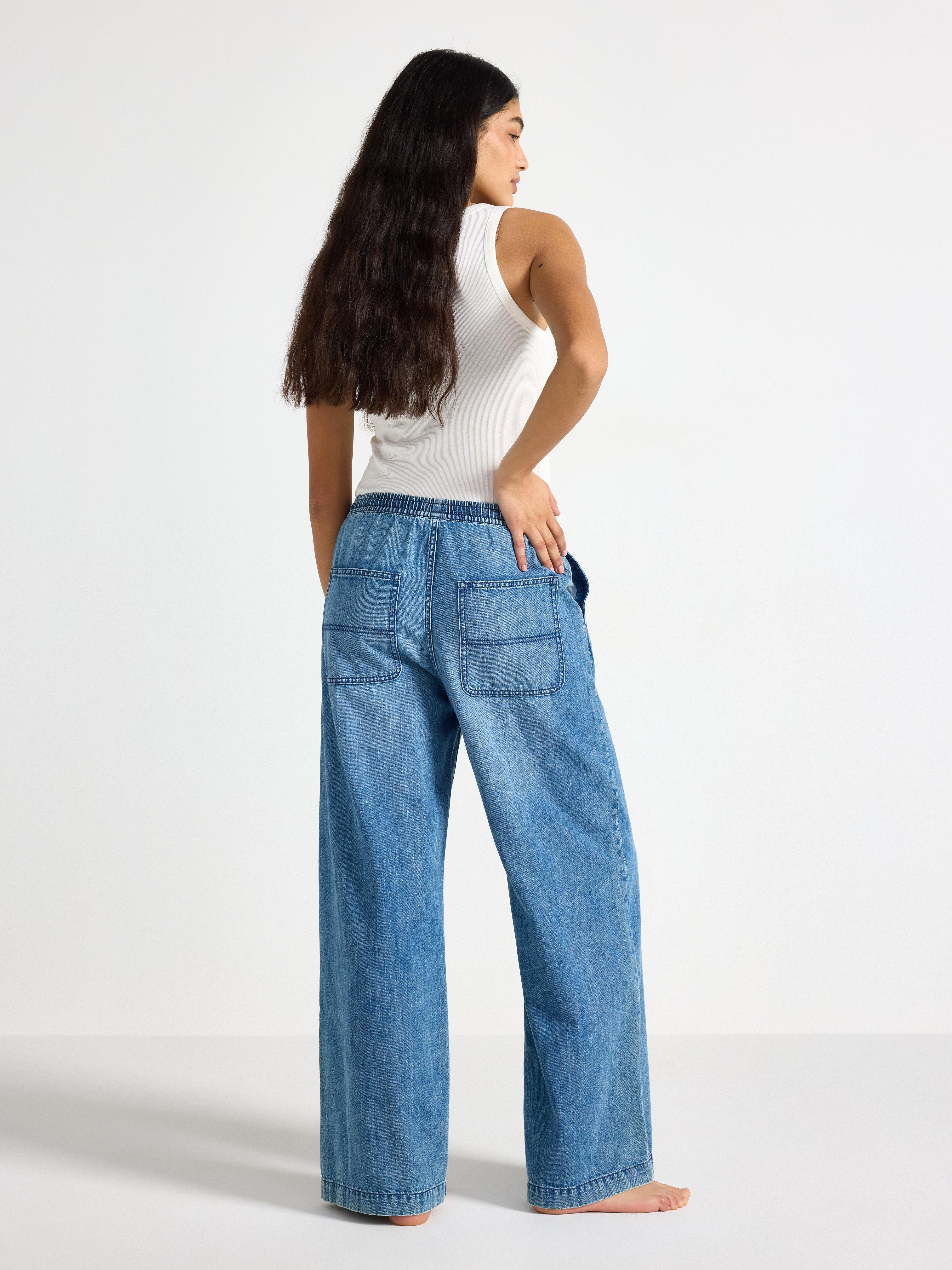 Jeans - Womens Wear - Blank