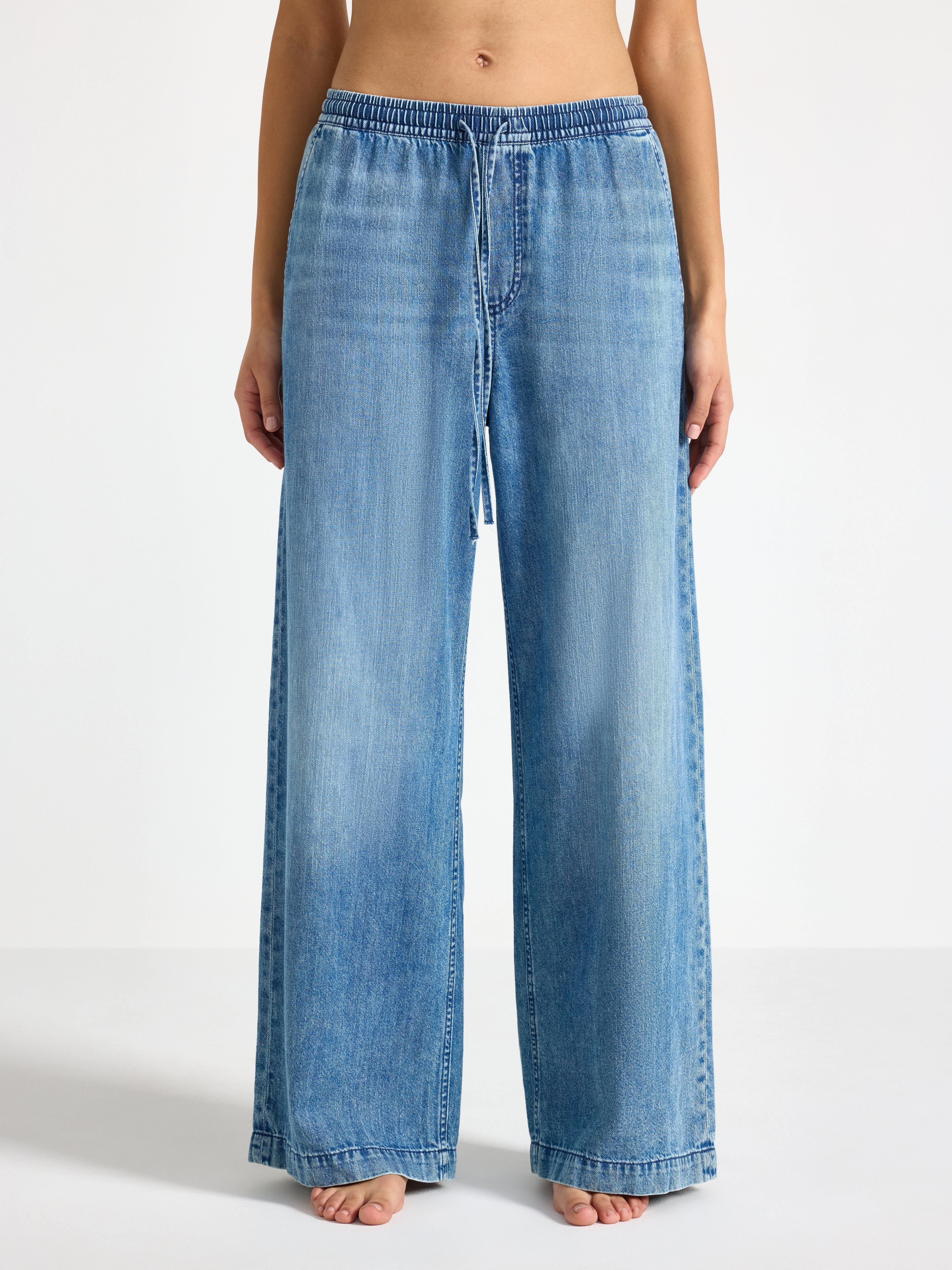 Jeans - Womens Wear - Blank