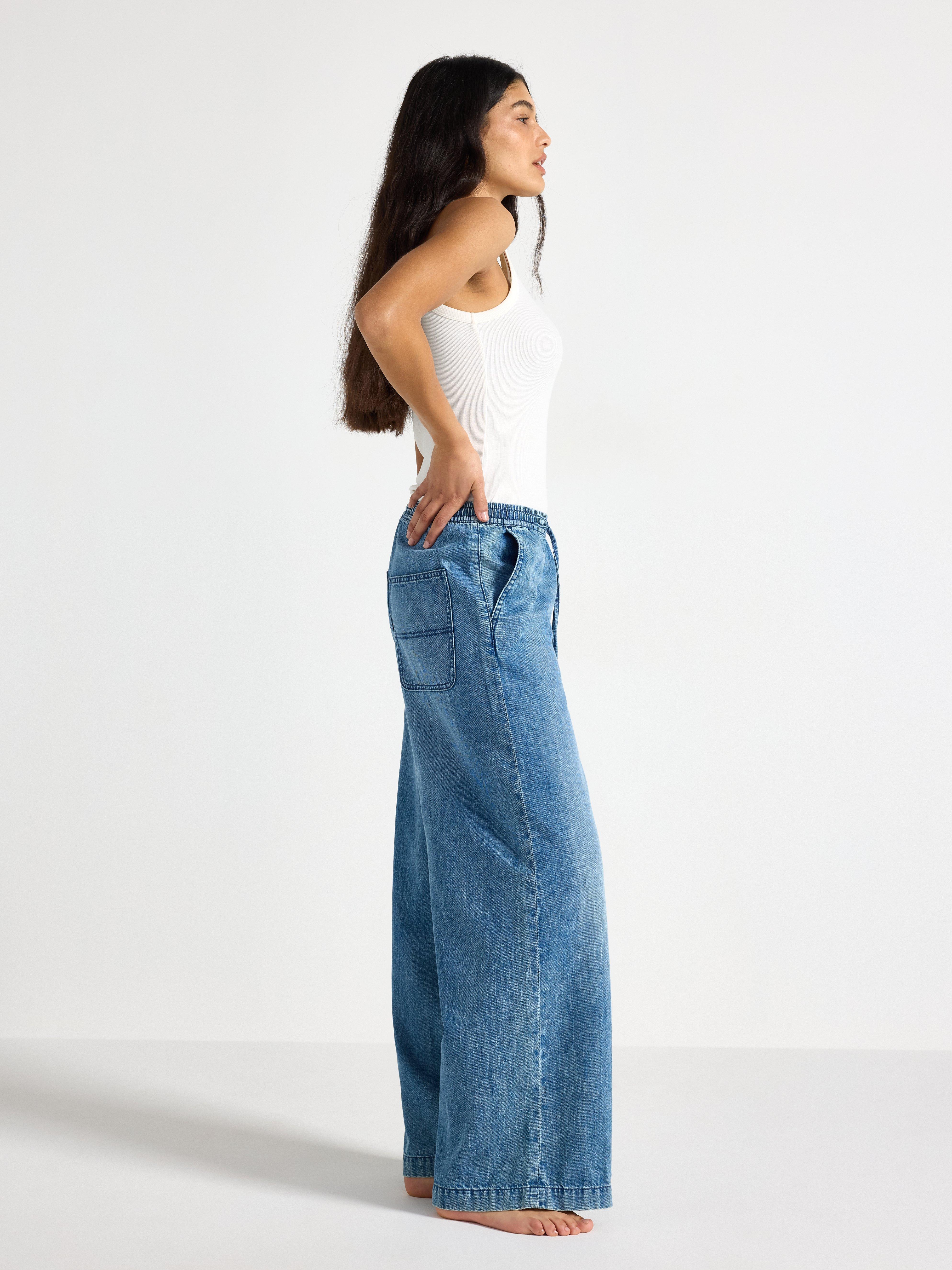 Jeans - Womens Wear - Blank