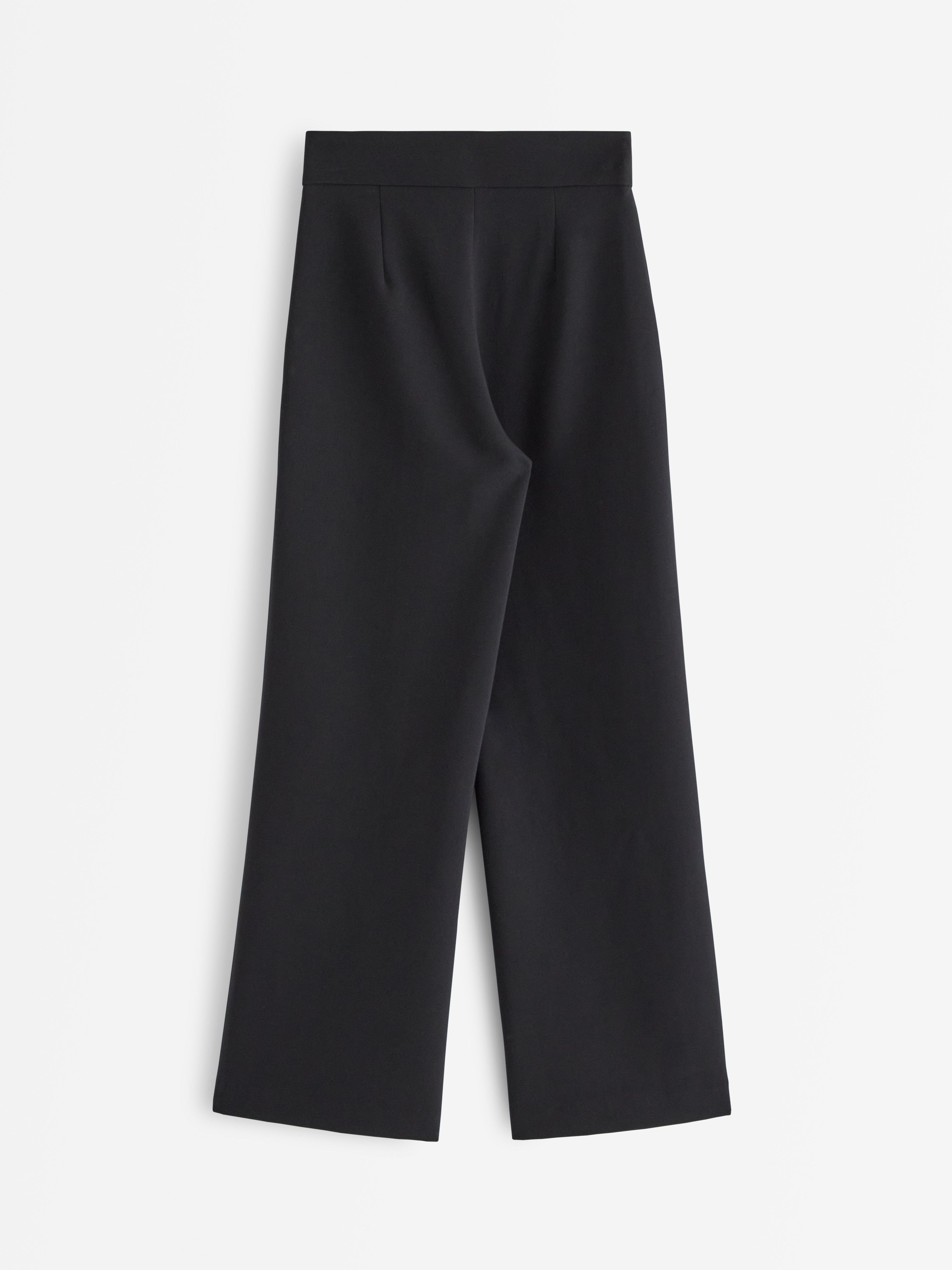 Kalhoty - Ženy - Černá
