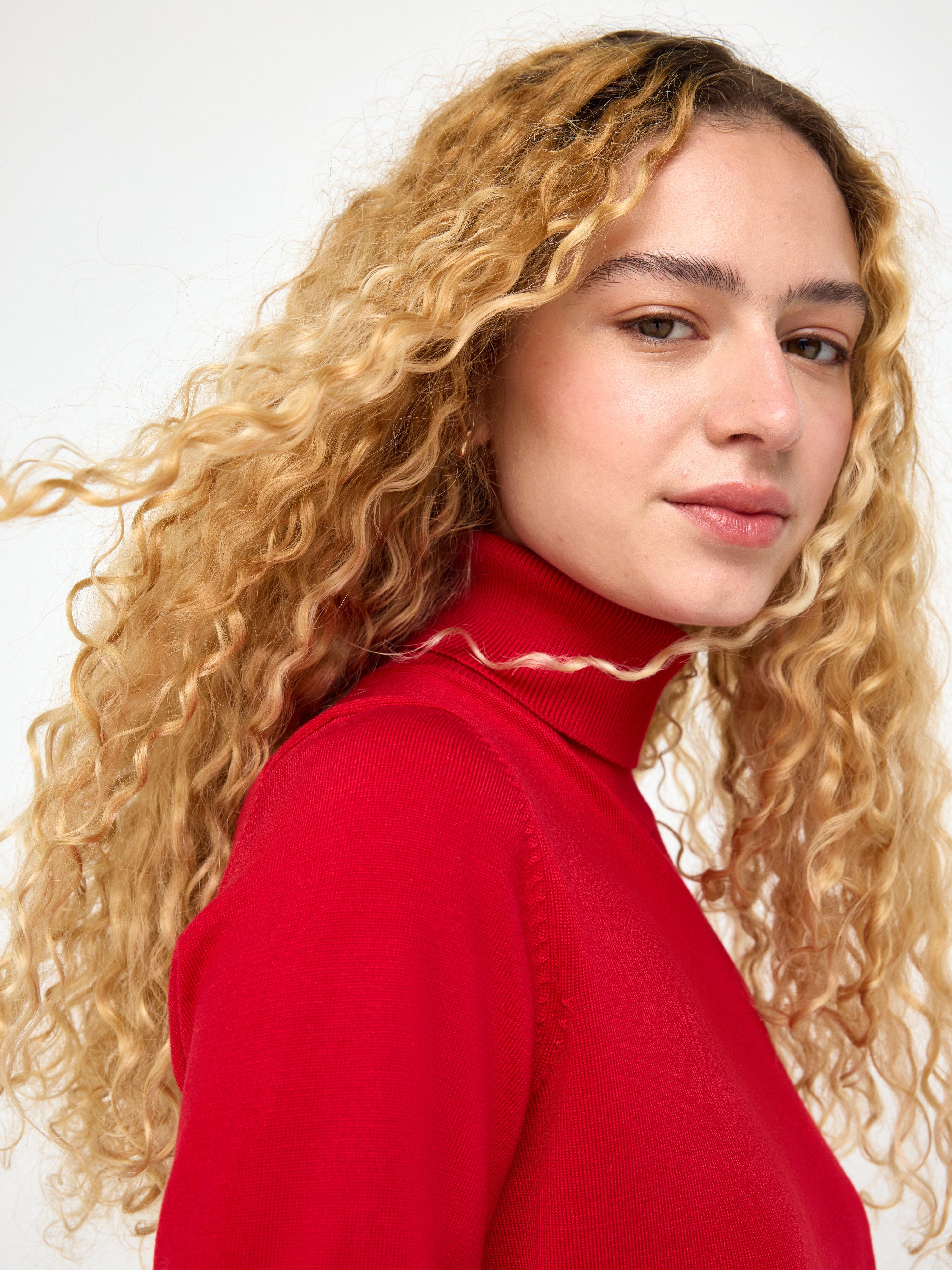 Turtle Neck Sweater - Womens Wear - Red