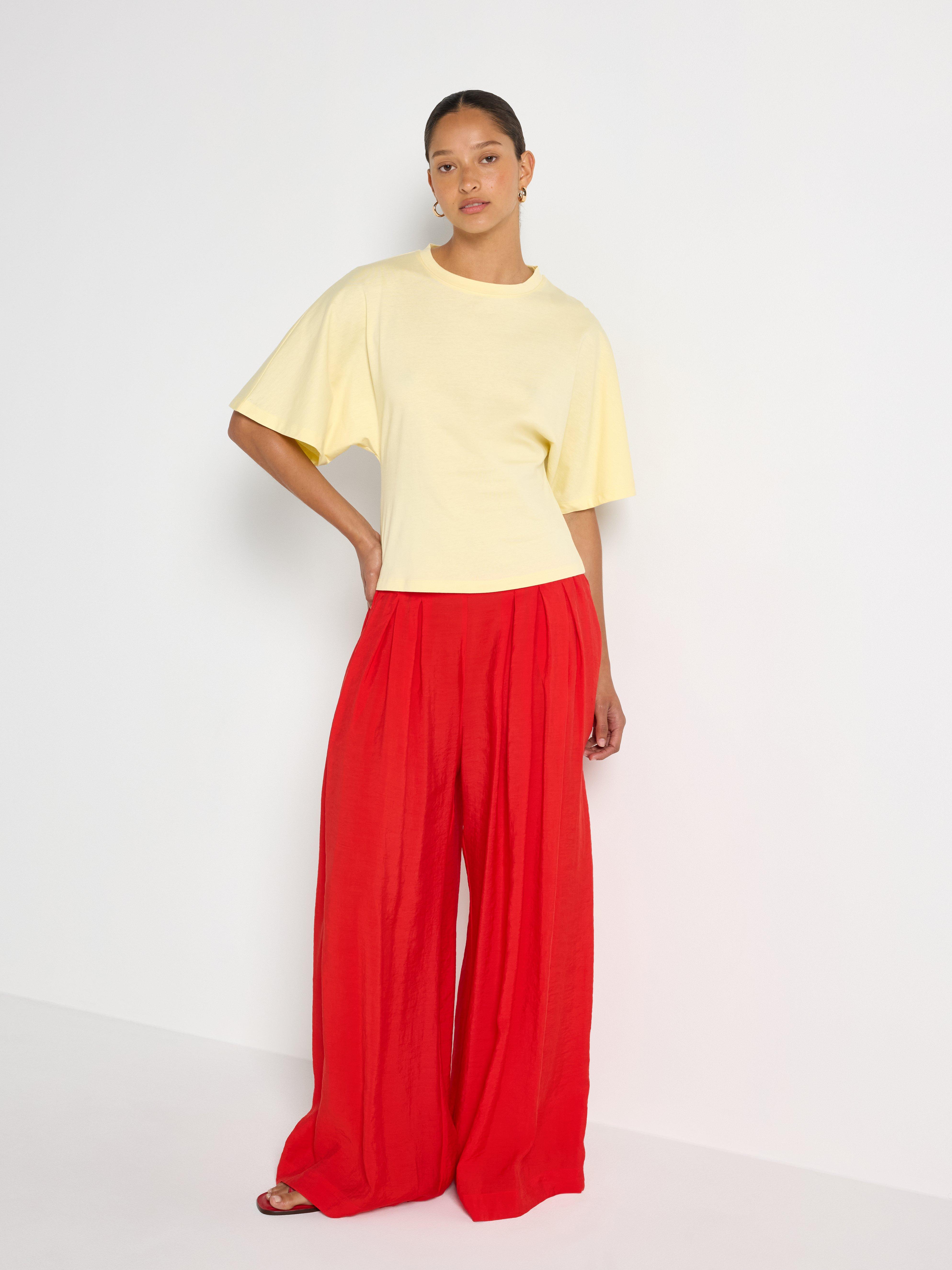 T-shirt - Womens Wear - Yellow