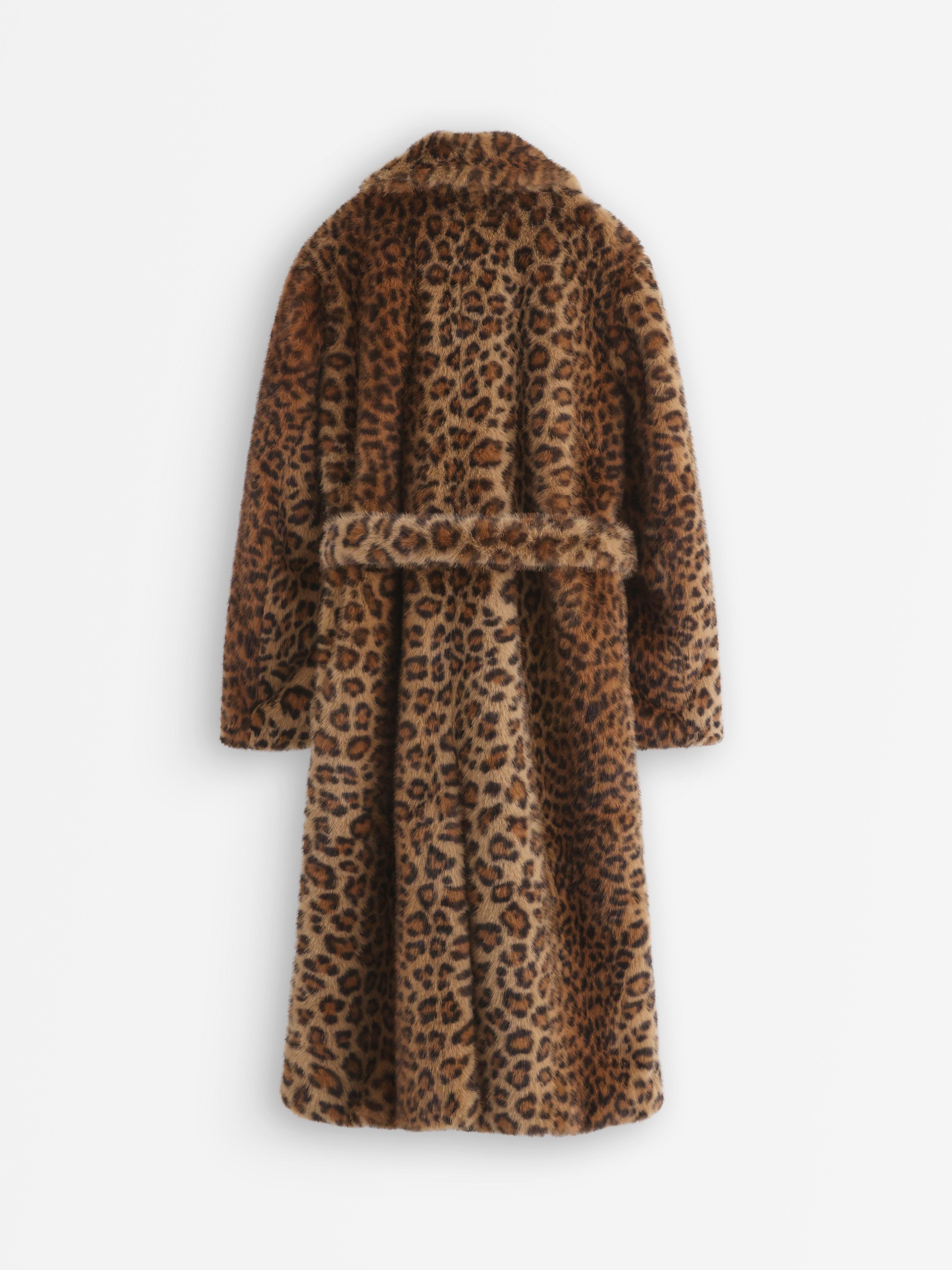 Coat - Womens Wear - Neutrals