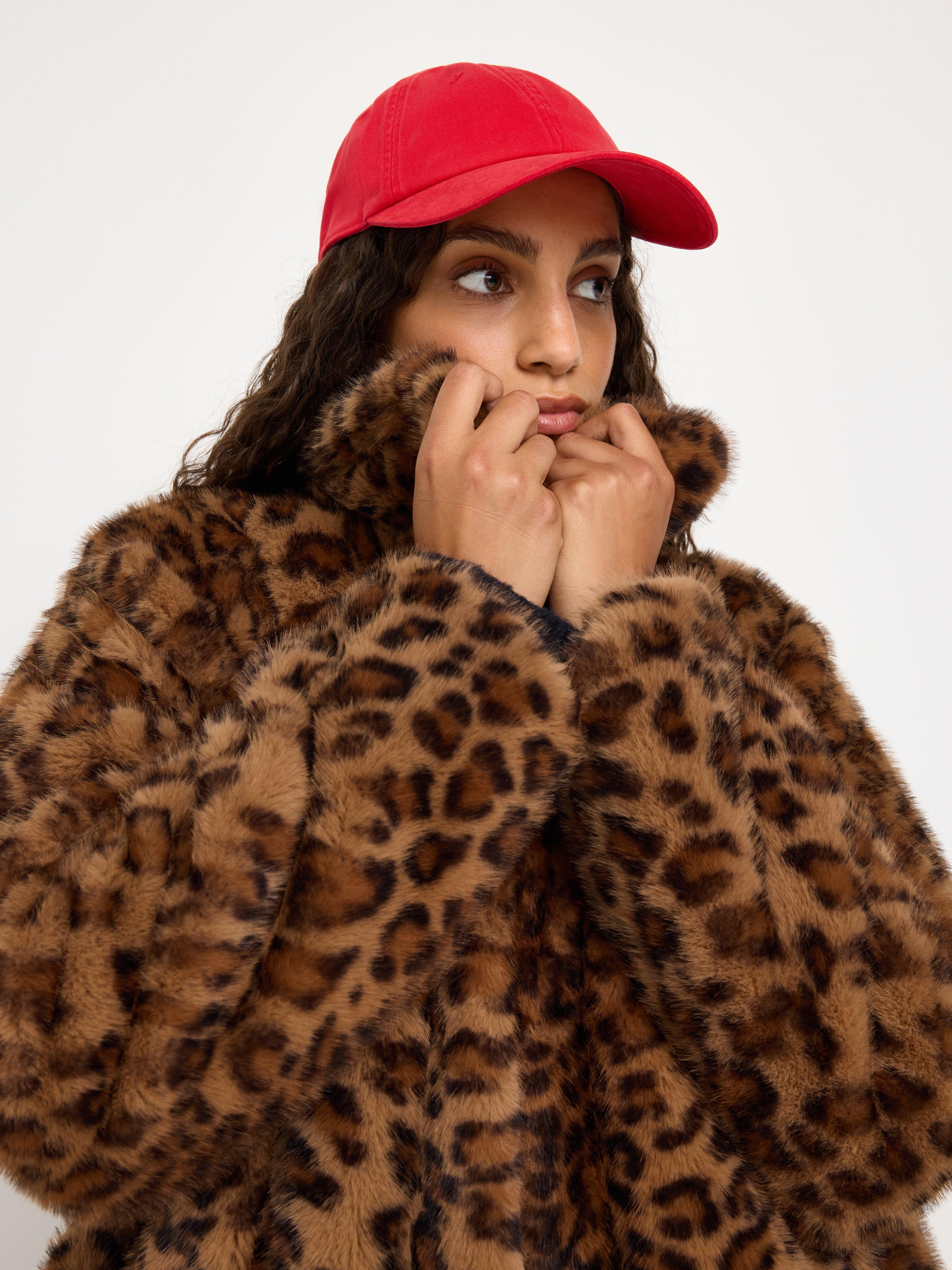 Coat - Womens Wear - Neutrals