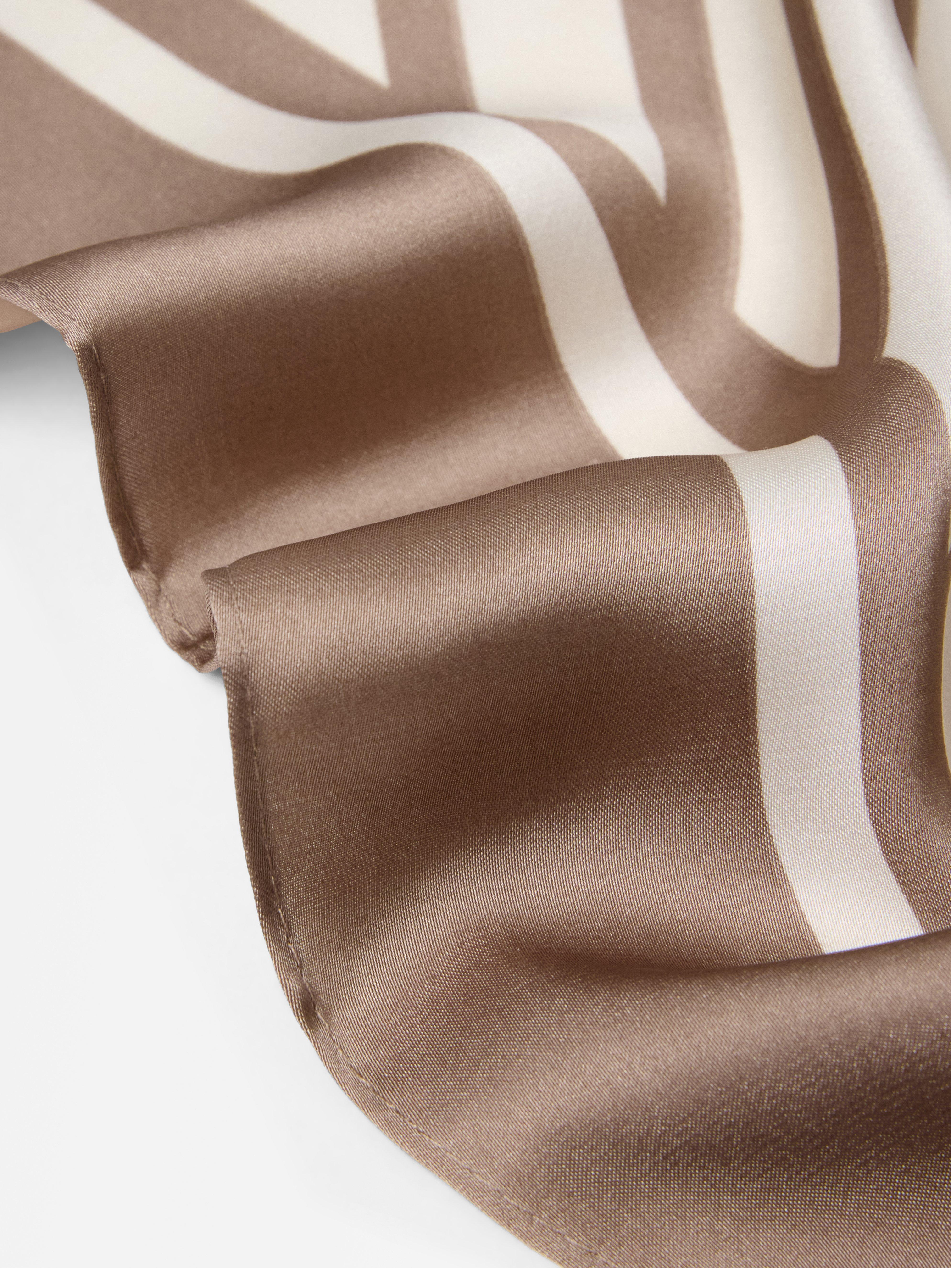 Scarf - Dam - Brun