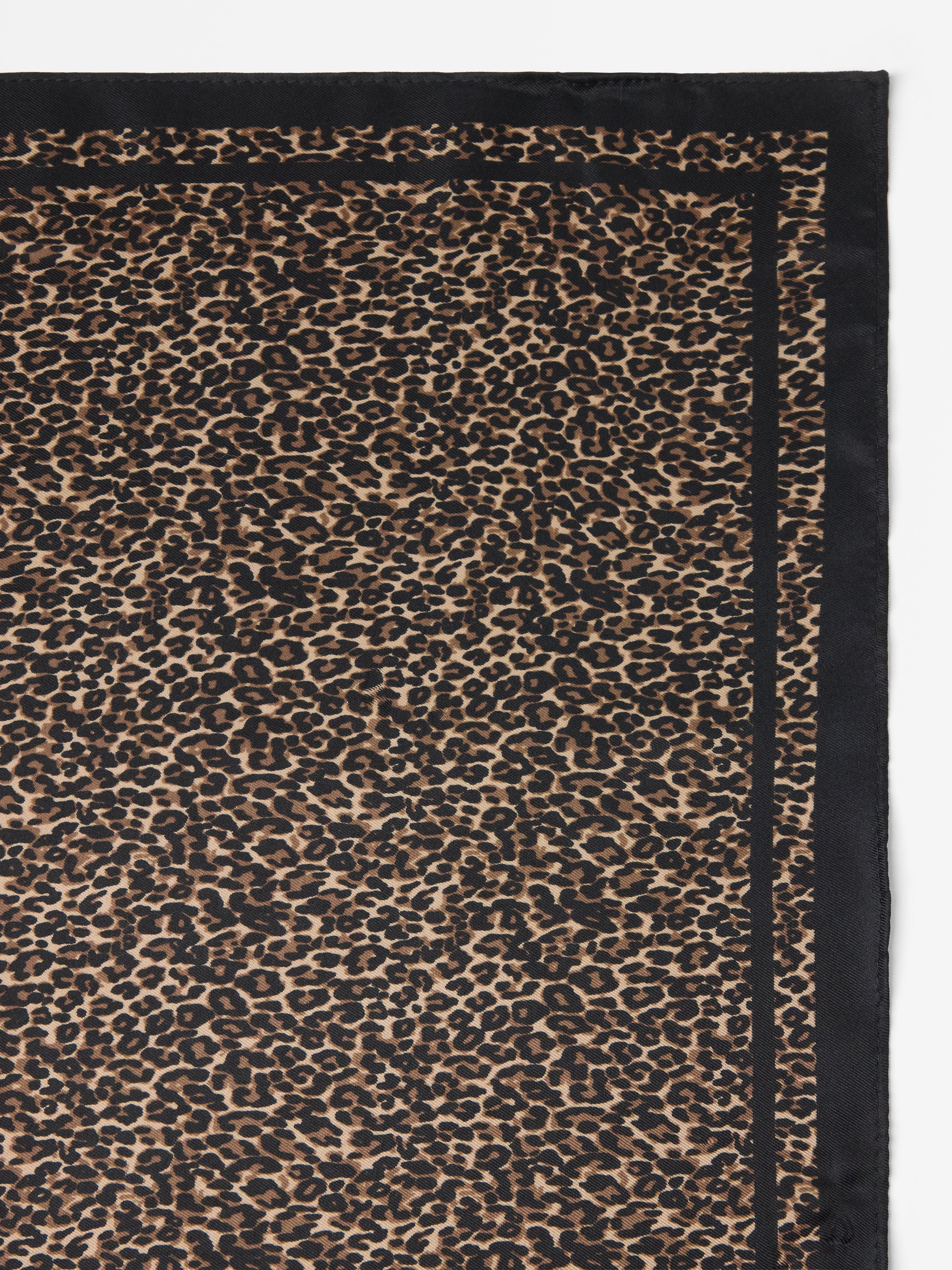 Scarf - Dam - Brun