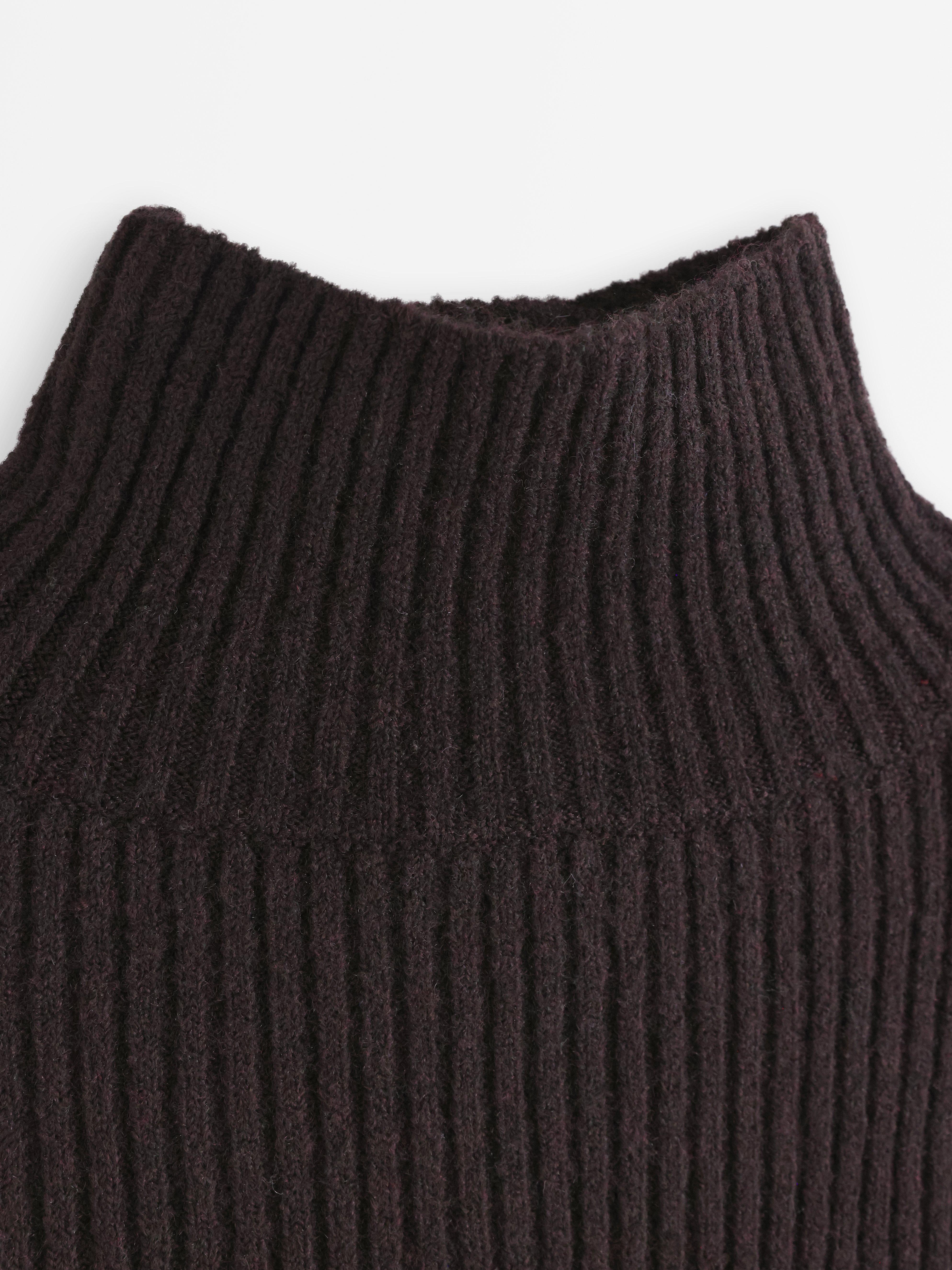 Polo Neck Collar - Womens Wear - Brown