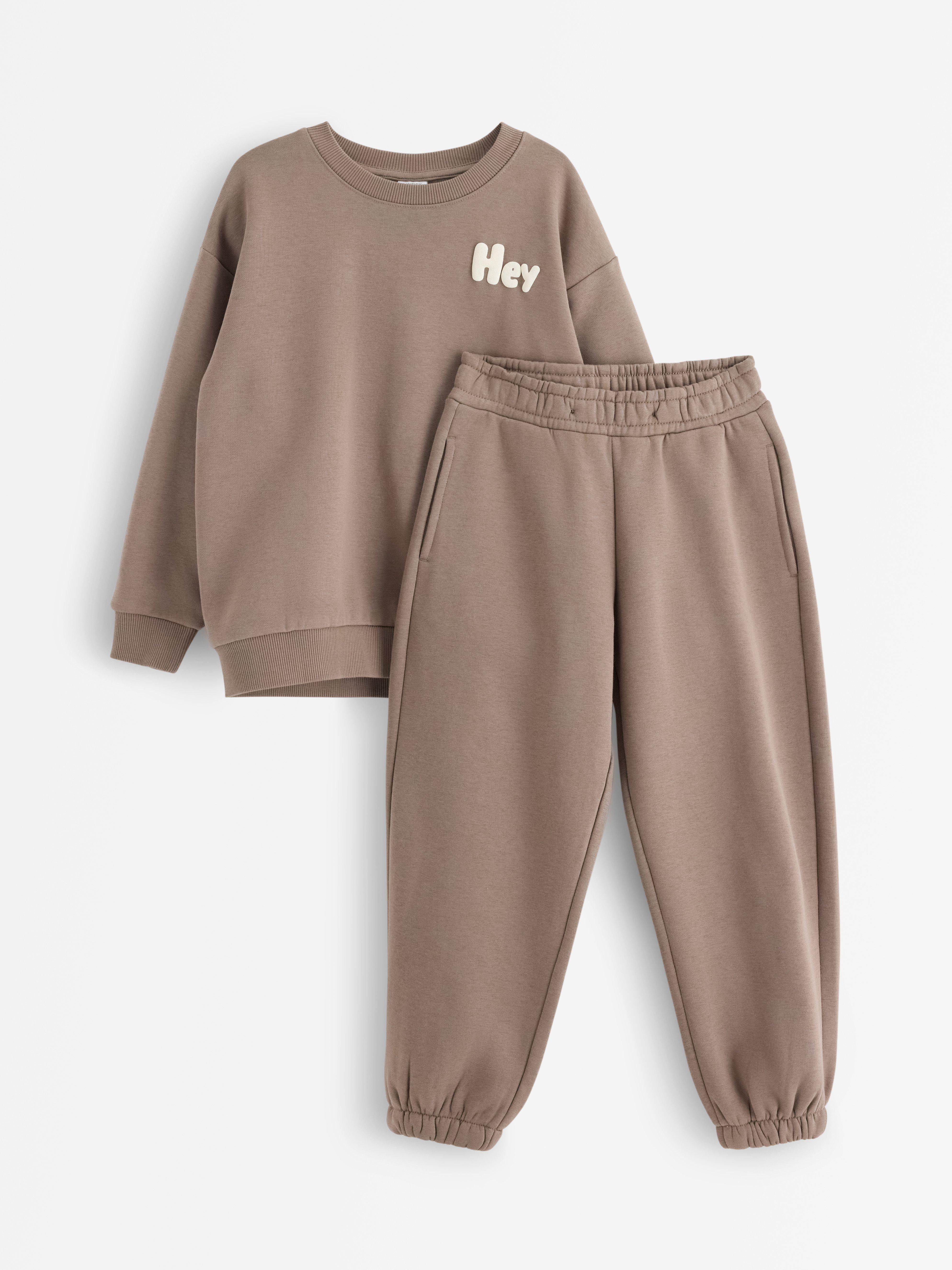 Set - Barn - Khaki