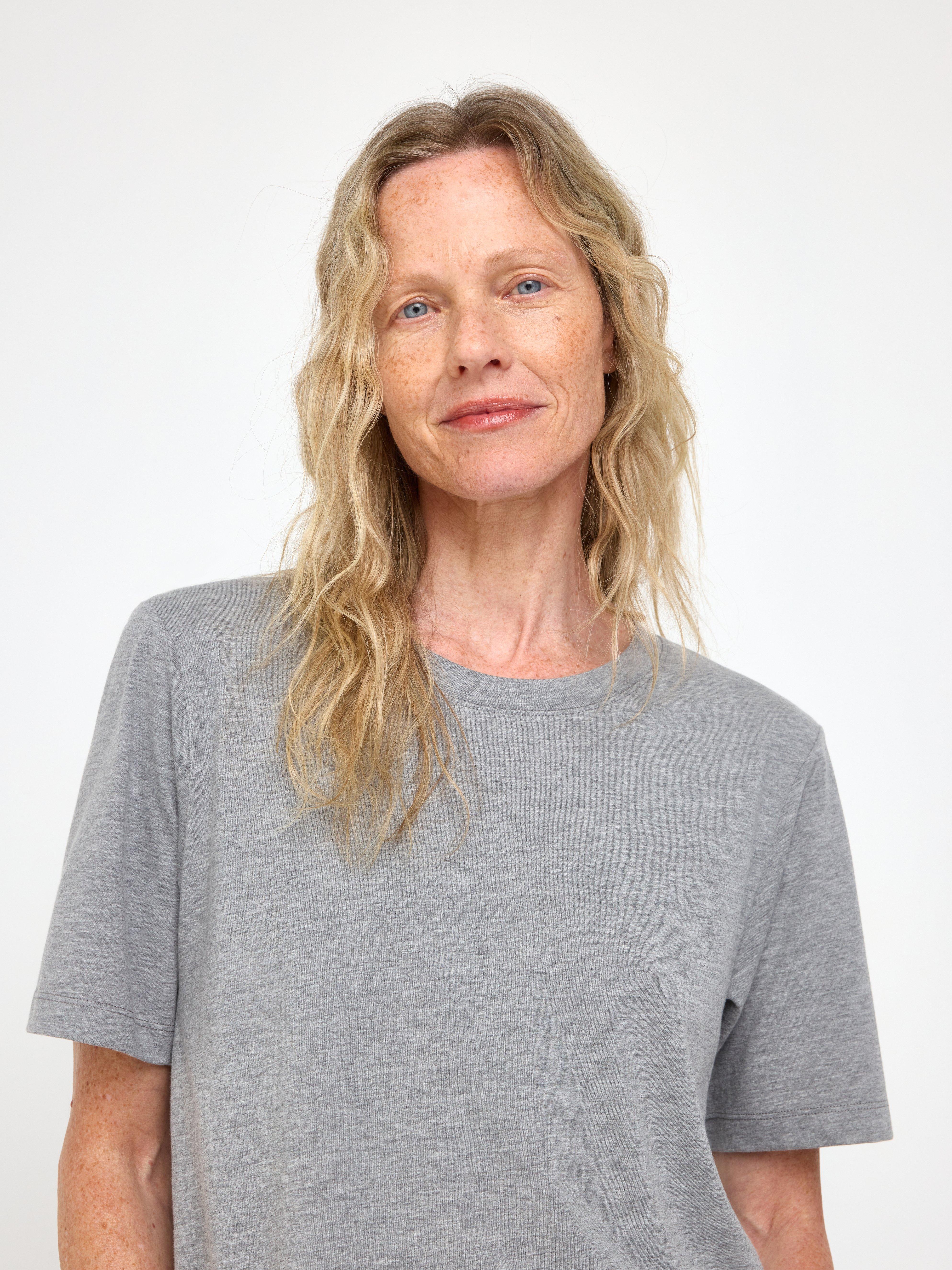 T-shirt - Dame - Grå