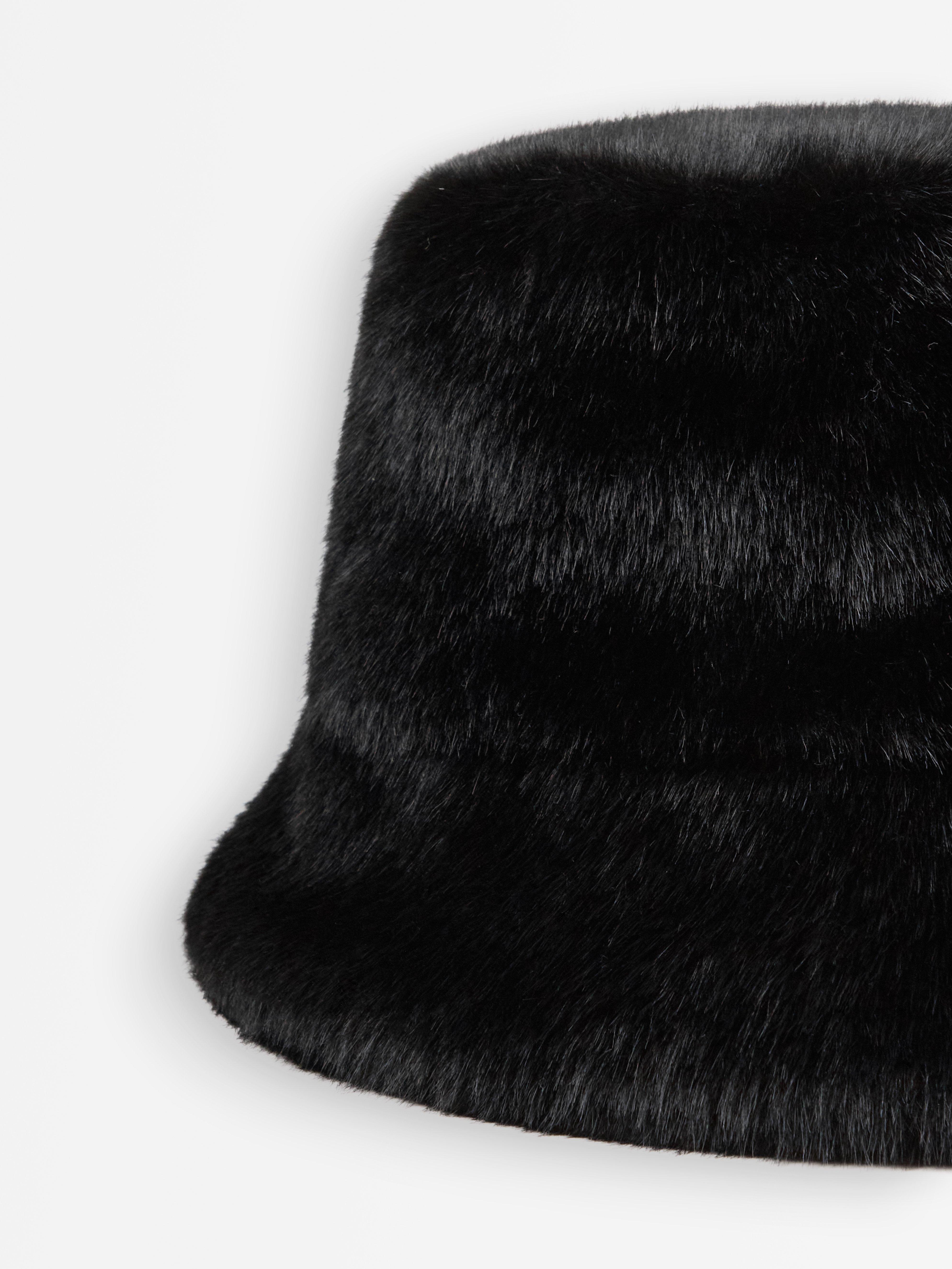Hat - Womens Wear - Black