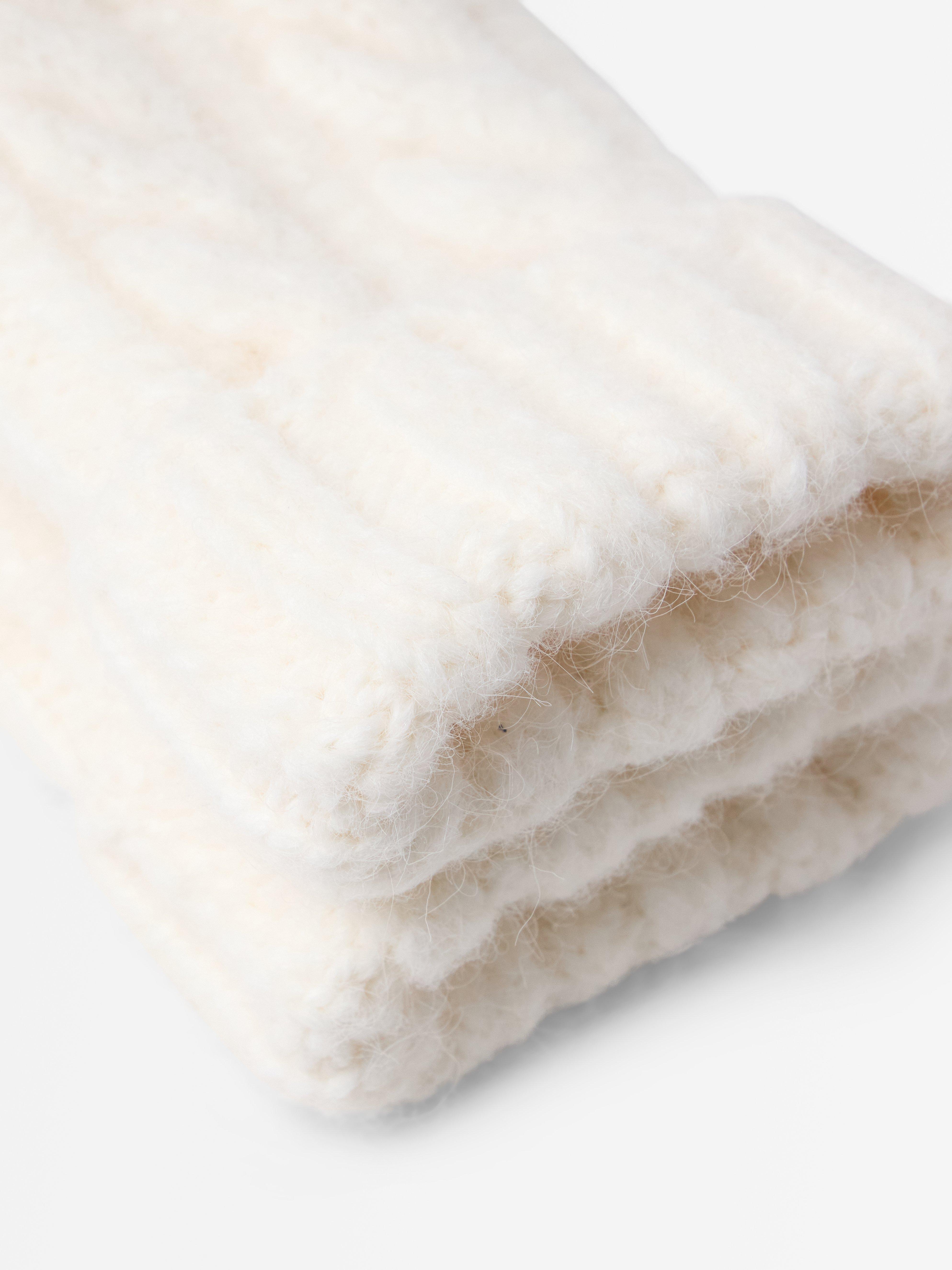 Mittens - Womens Wear - White