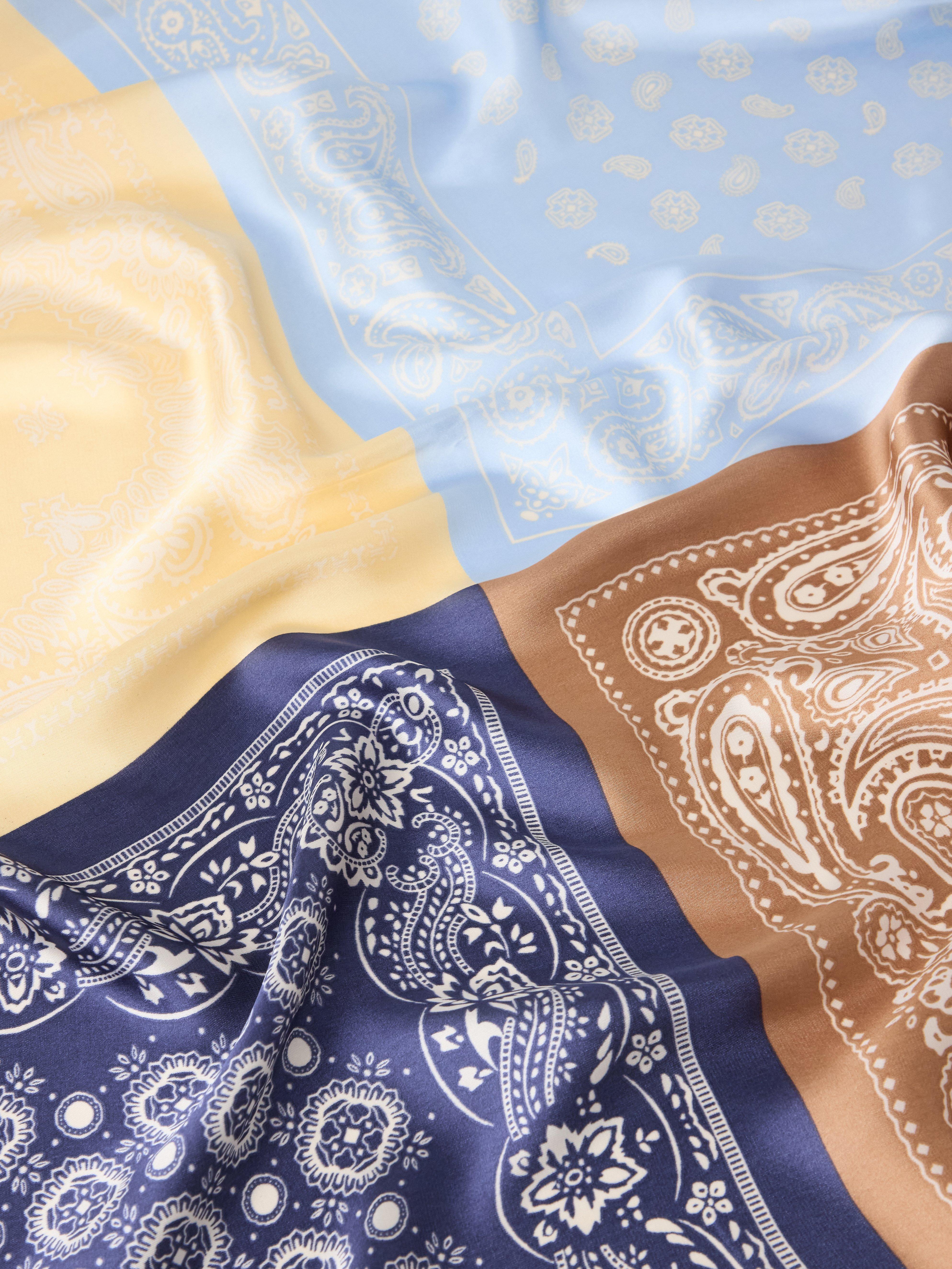 Scarf - Womens Wear - Blue