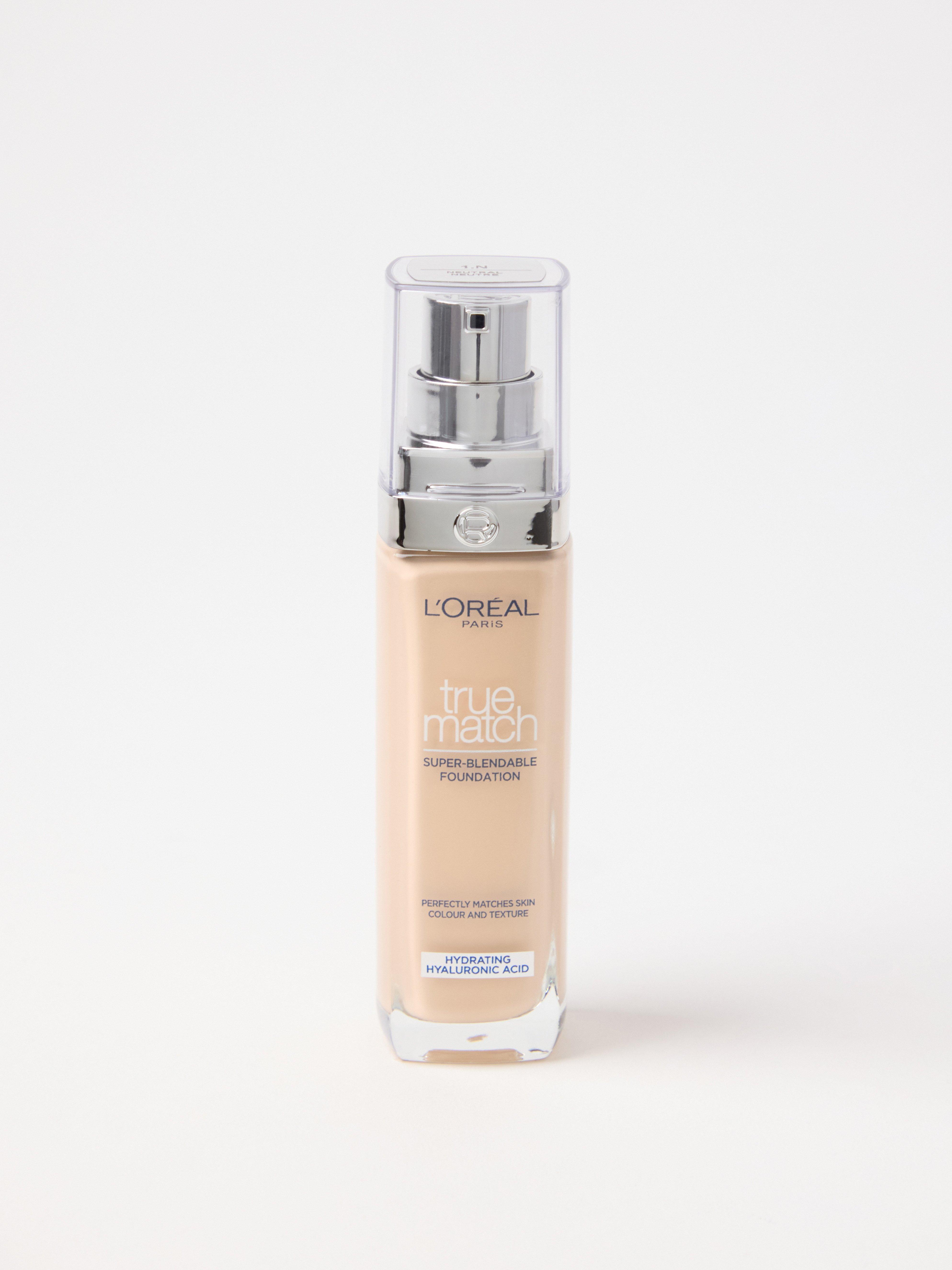 Foundation - Kosmetikk - Beige