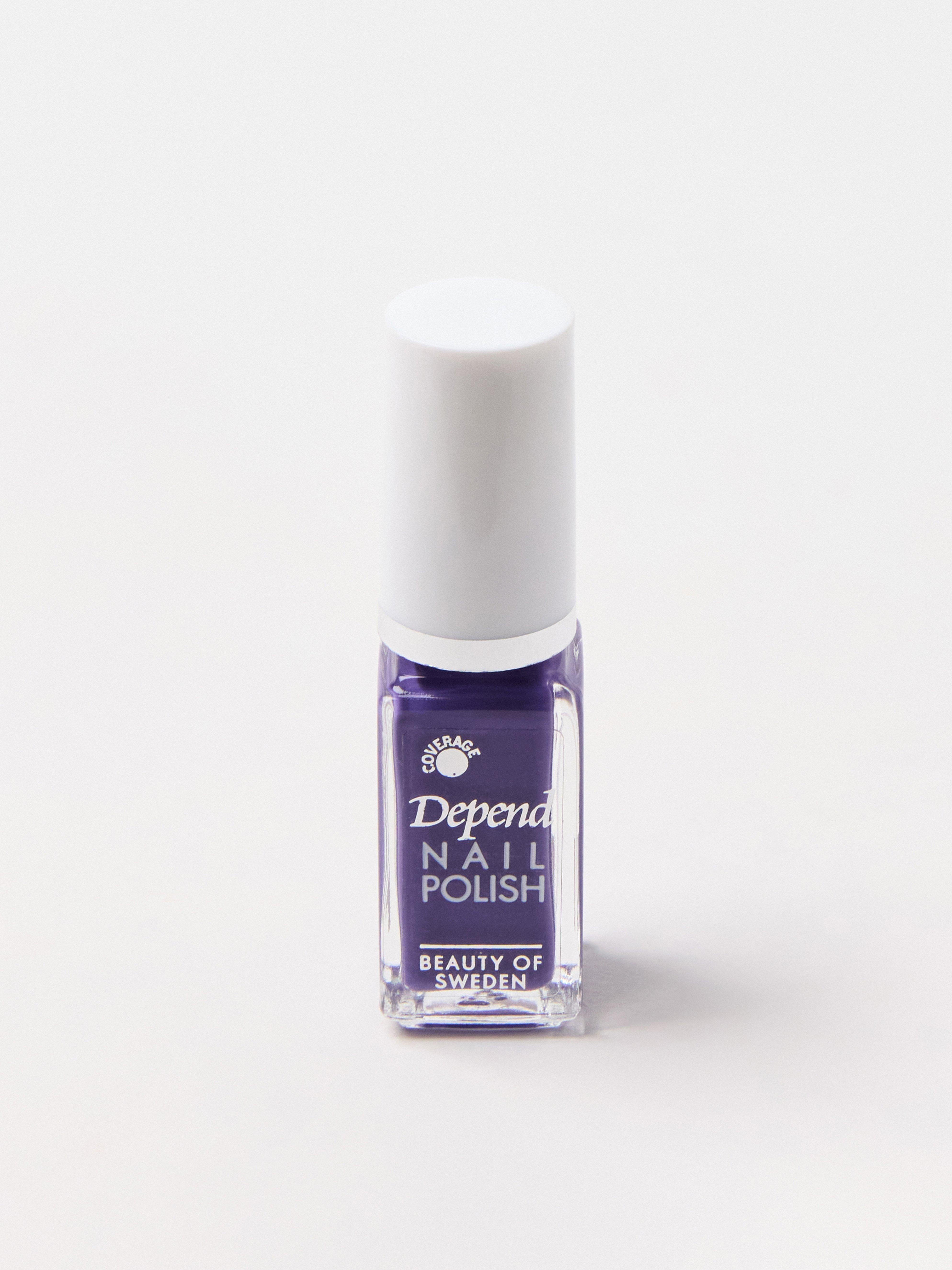 Nagellack - Kosmetik - Lila