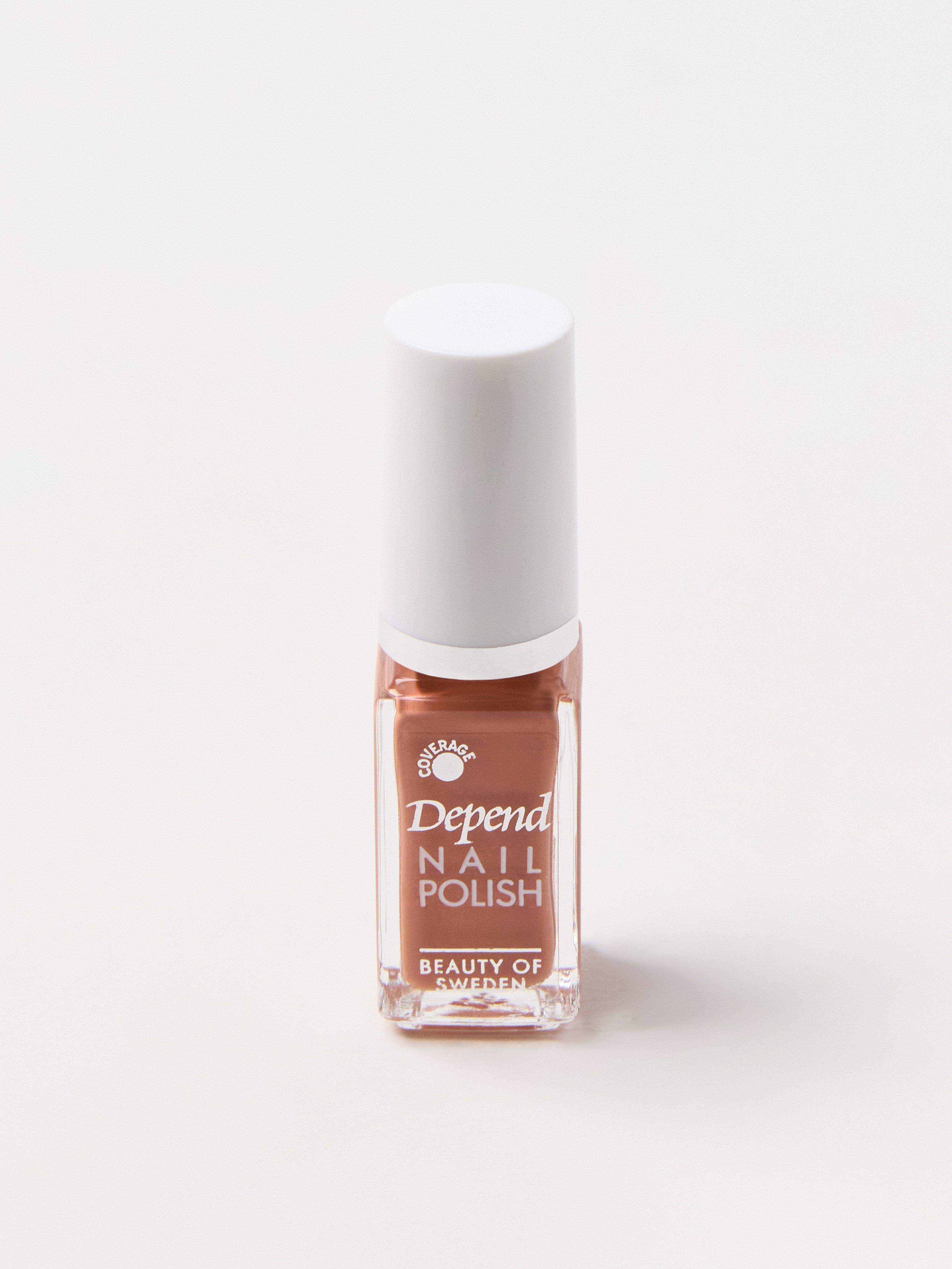 Nagellack - Kosmetik - Brun