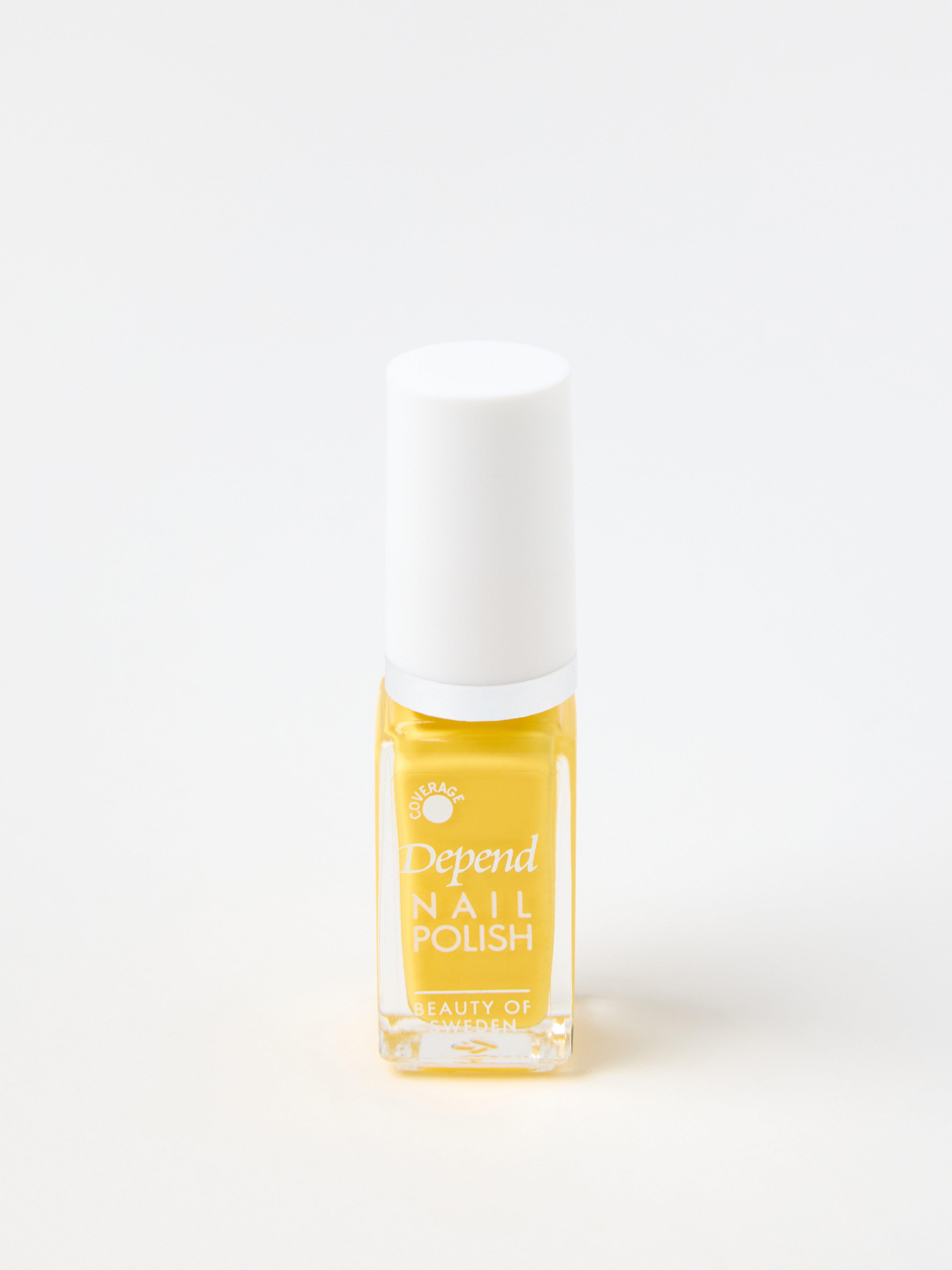 Nagellack - Kosmetik - Gul