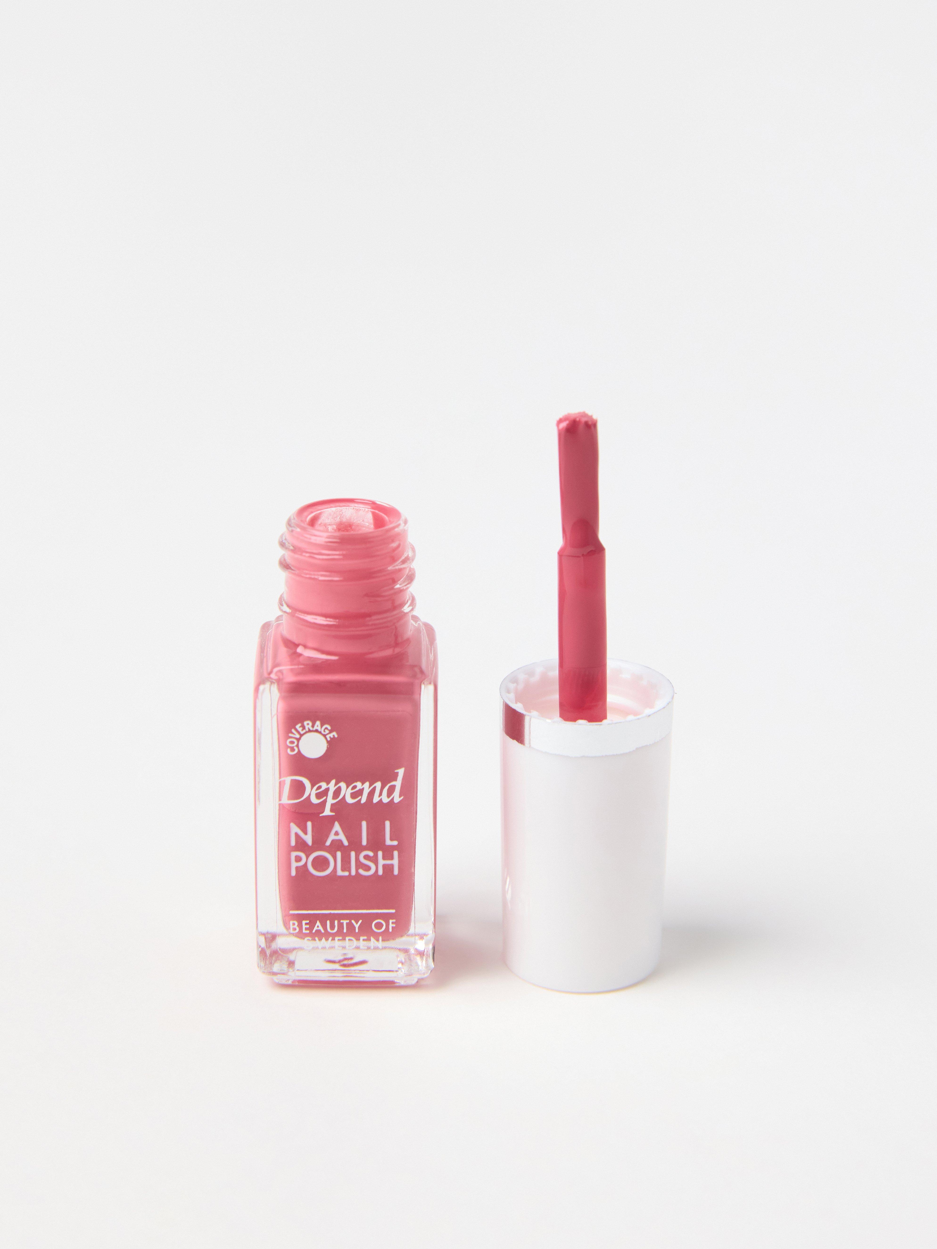Nagellack - Kosmetik - Korall
