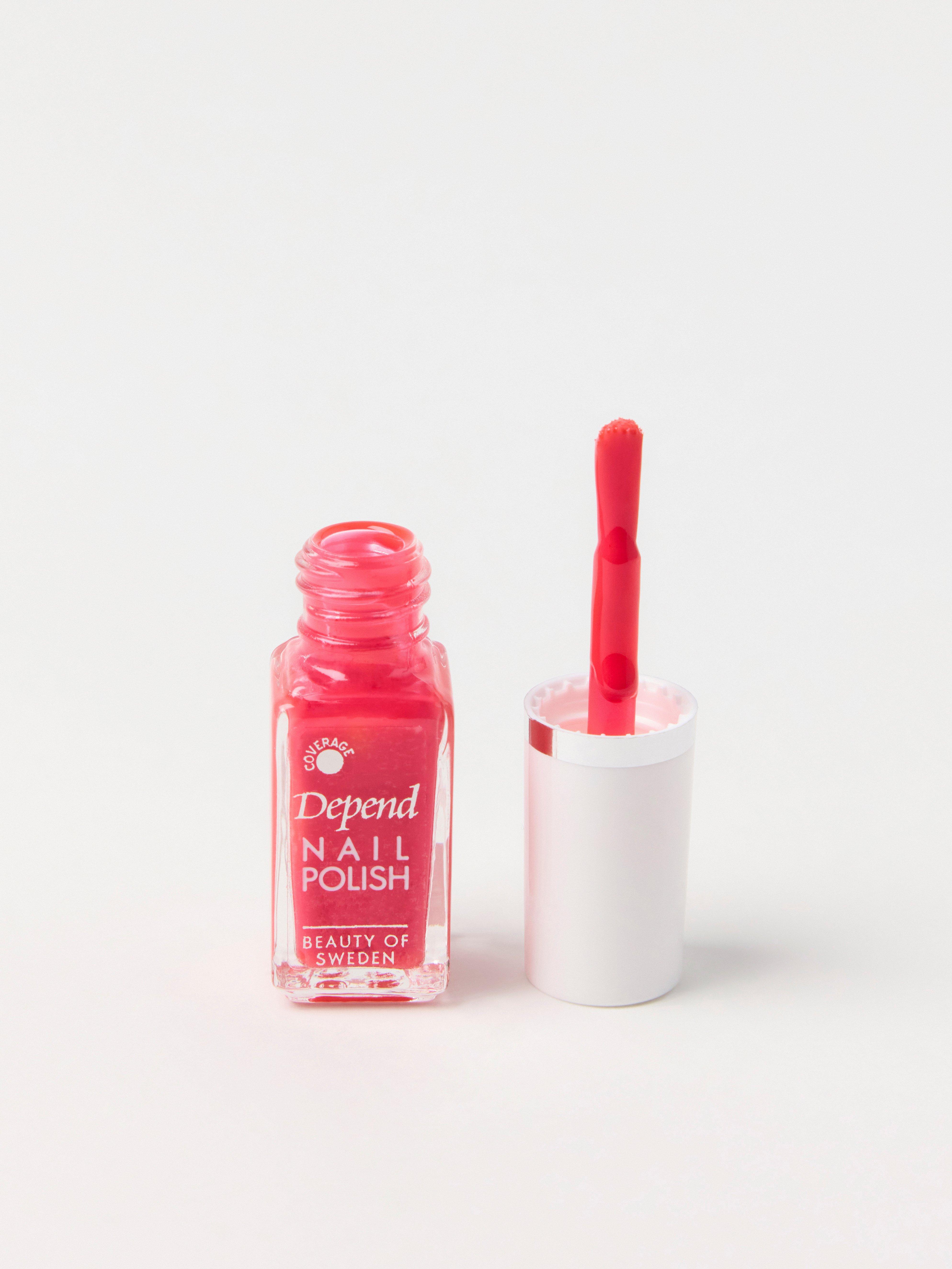 Nagellack - Kosmetik - Korall