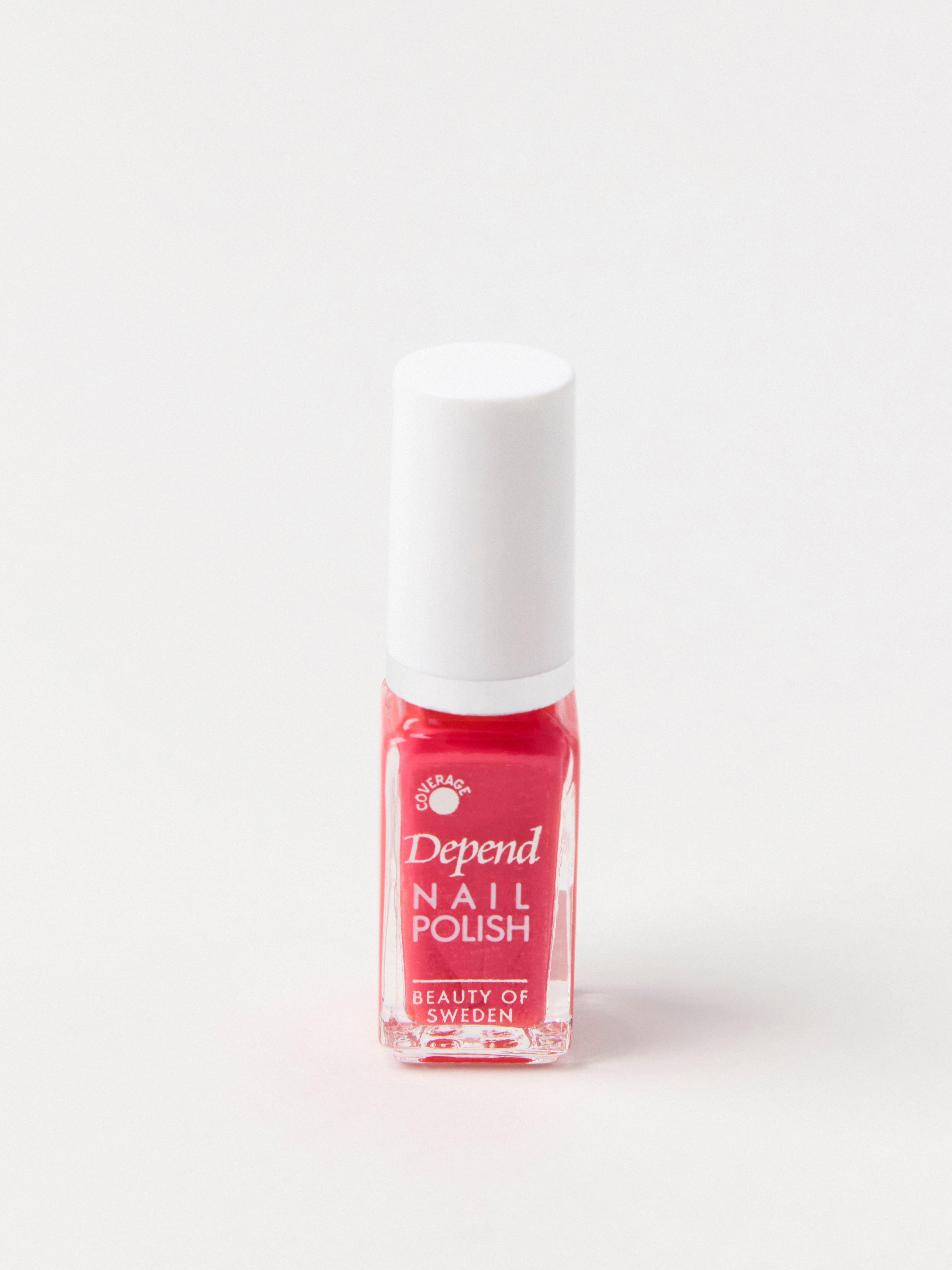 Nagellack - Kosmetik - Korall
