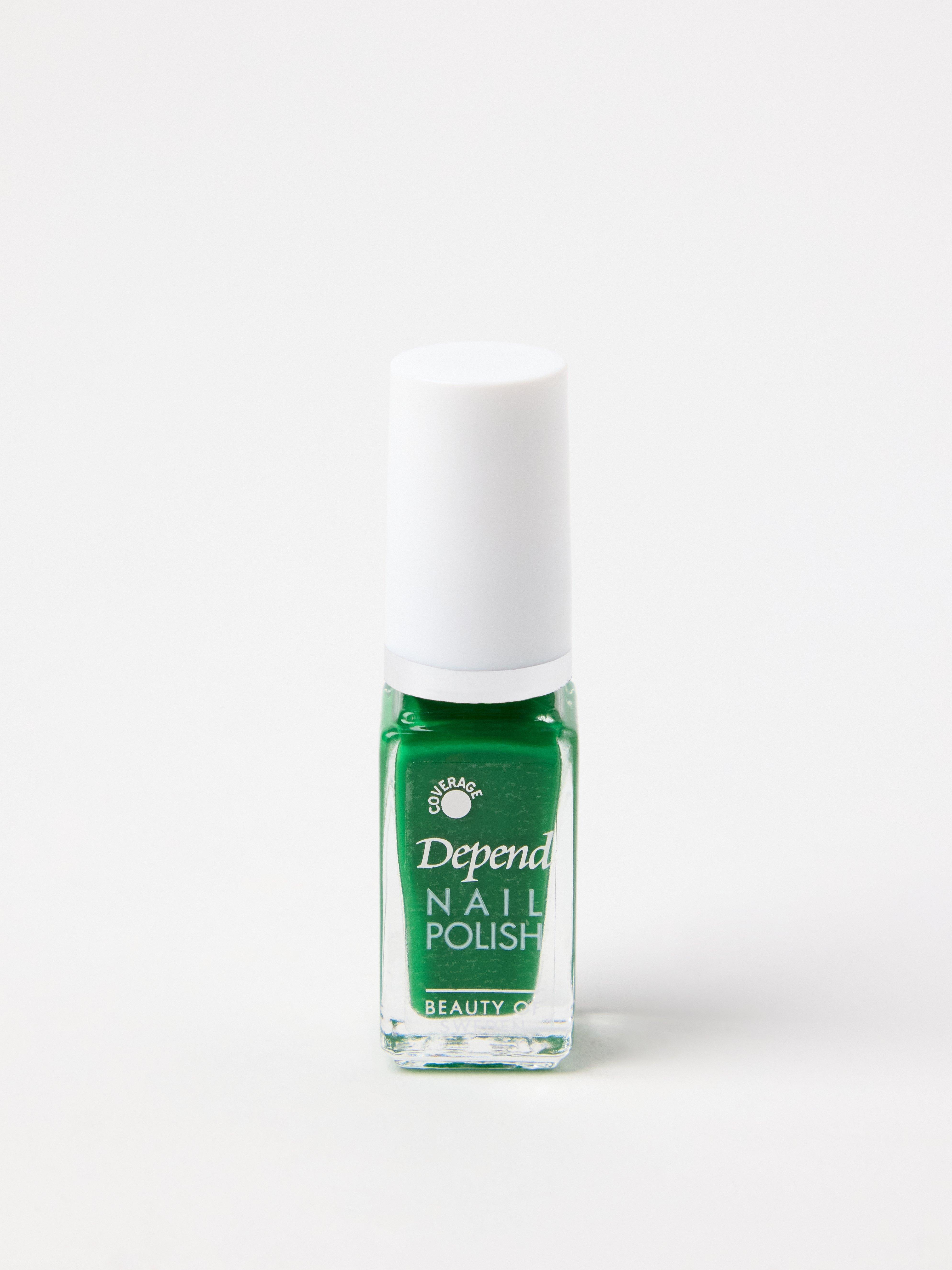 Nagellack - Kosmetik - Grön