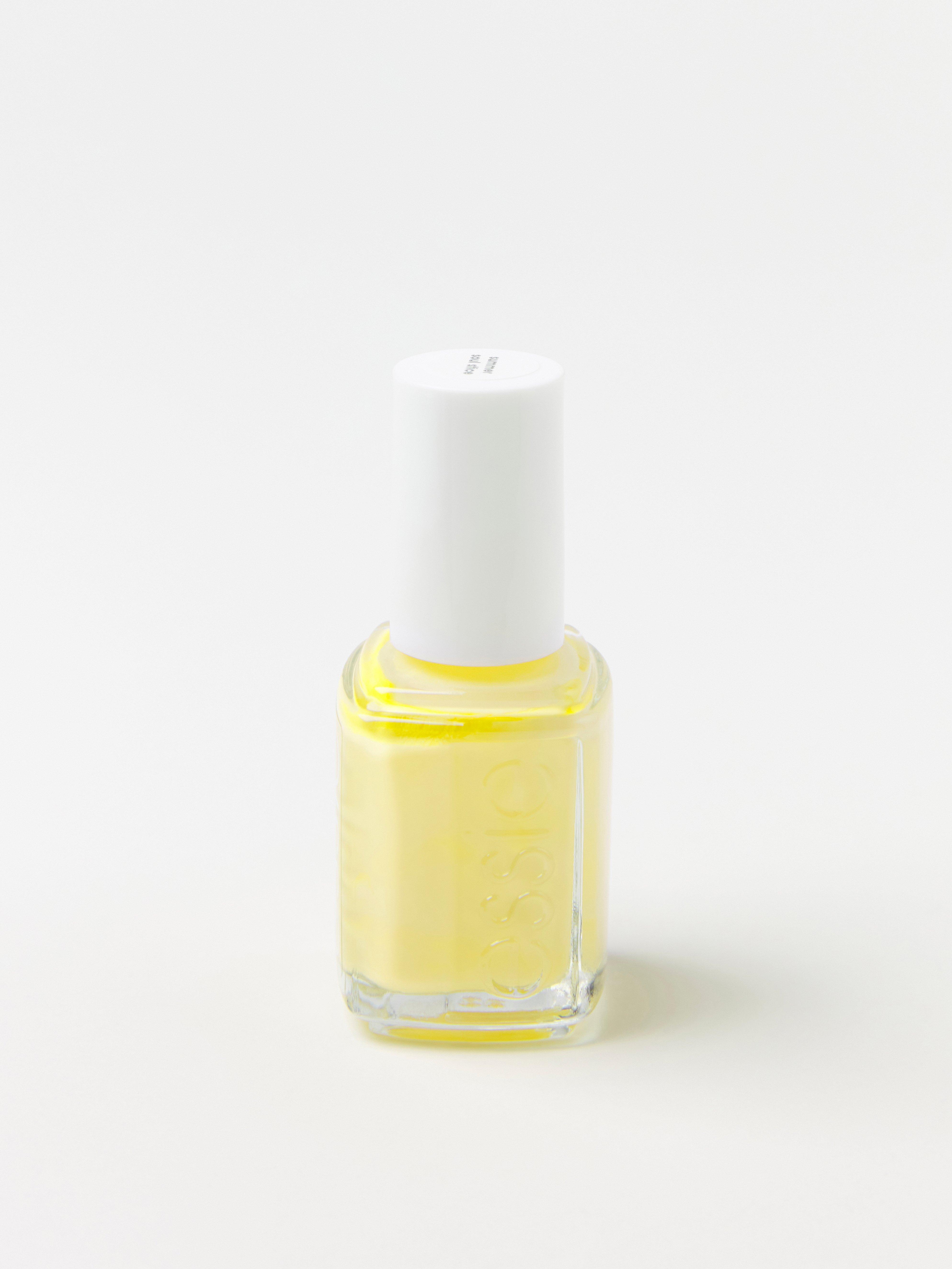 Nagellack - Kosmetik - Gul