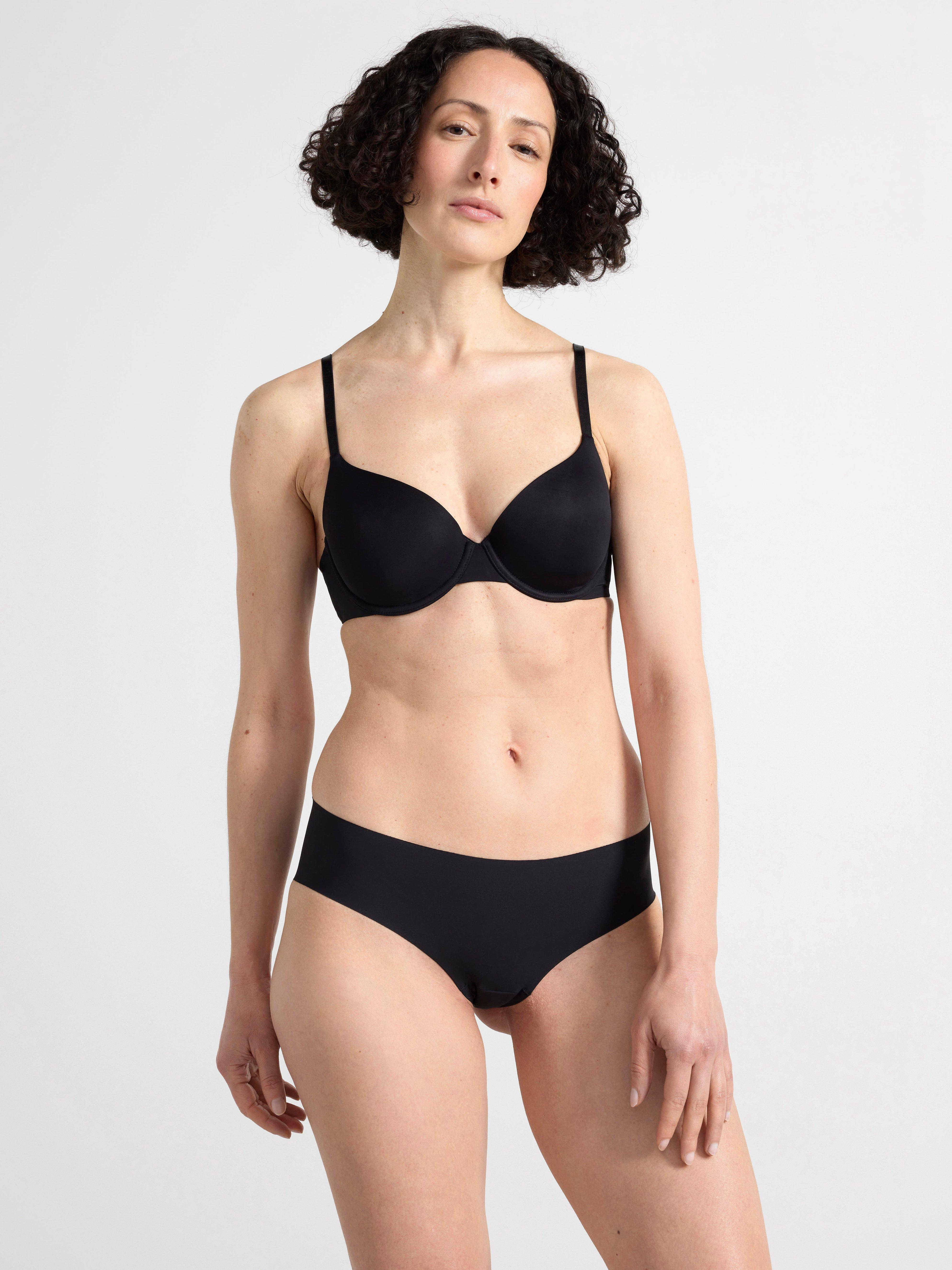 Lilja T-shirt Bra - Lingerie - Black