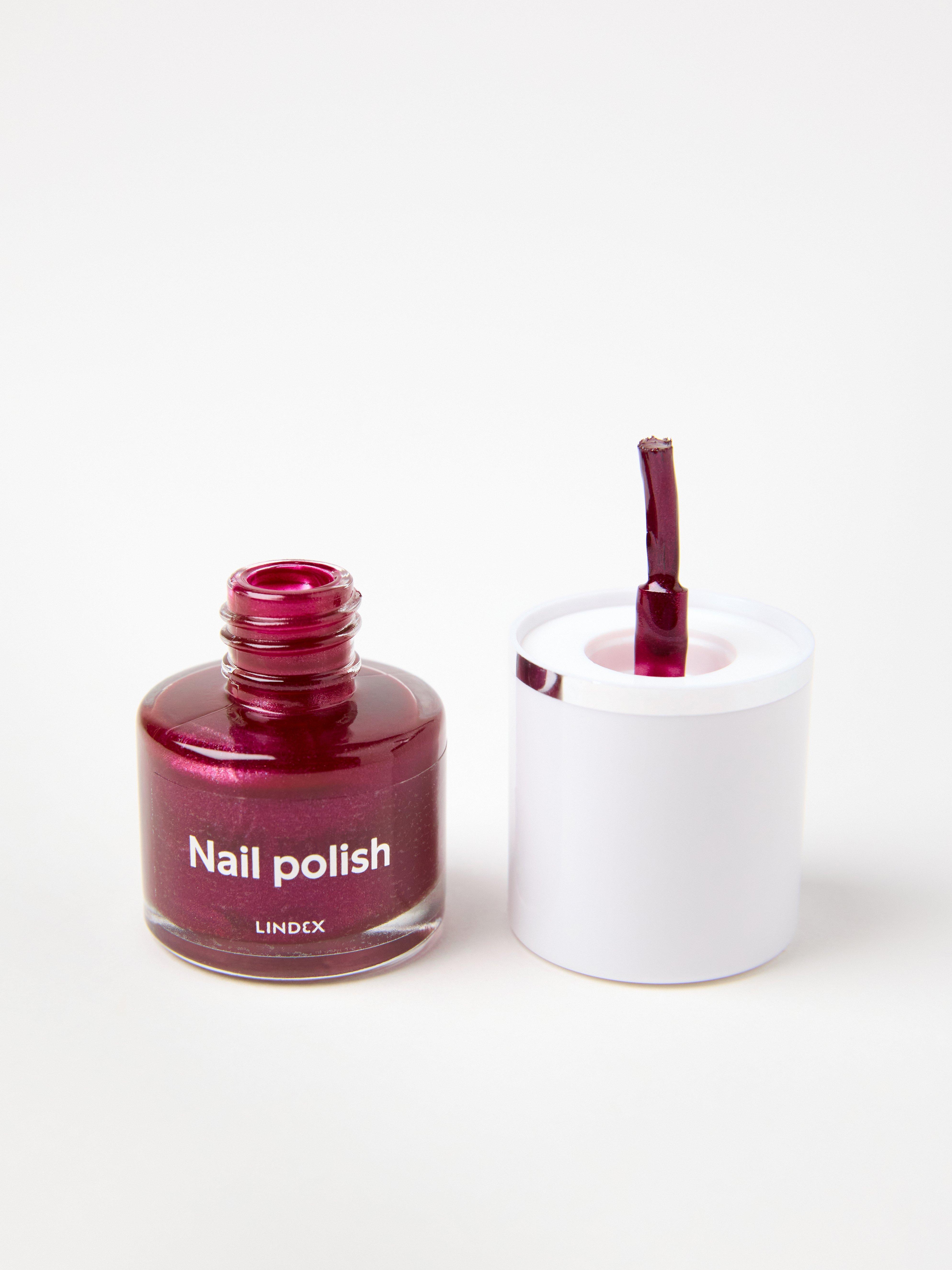 Nagellack - Kosmetik - Röd