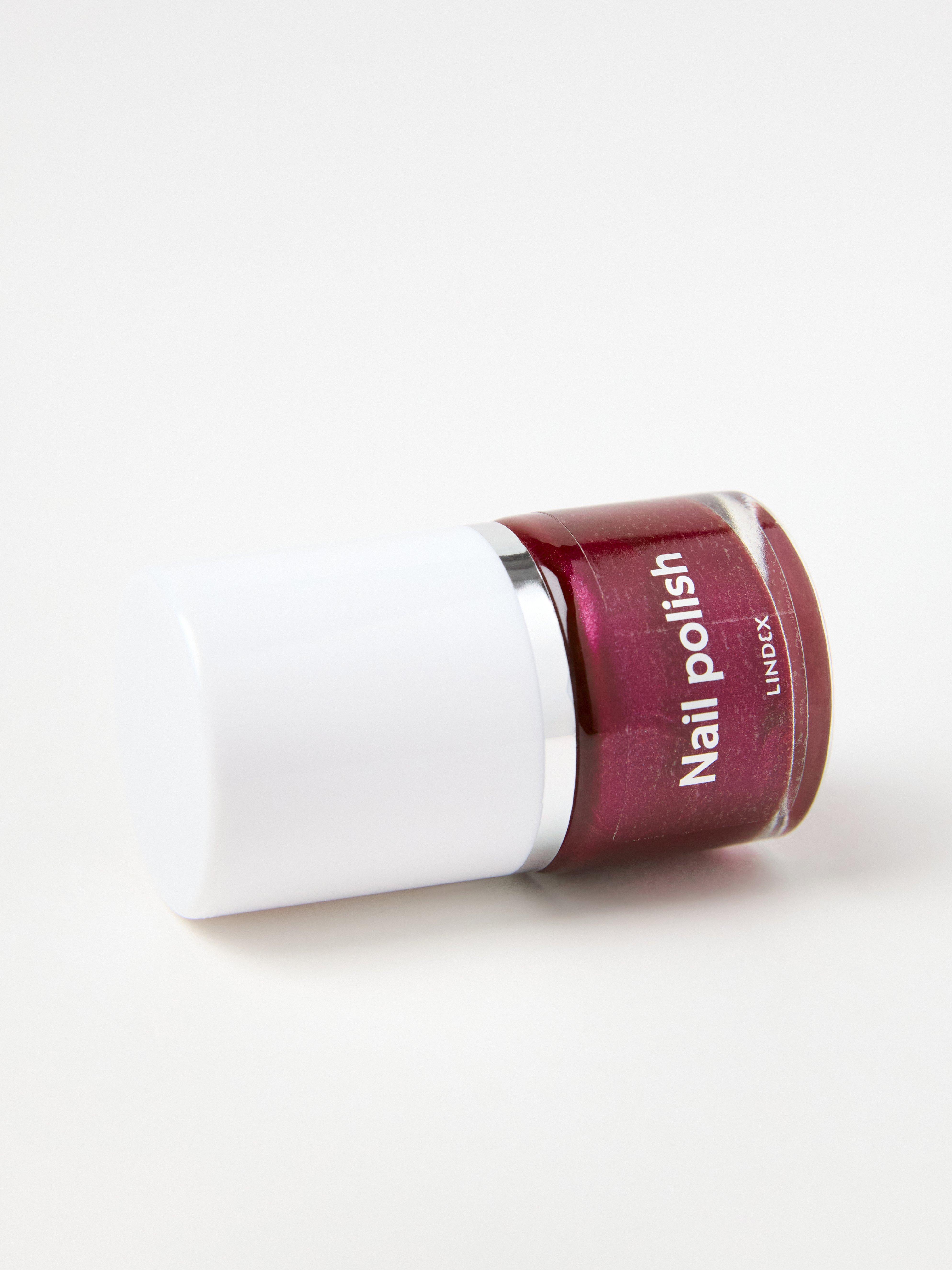 Nagellack - Kosmetik - Röd