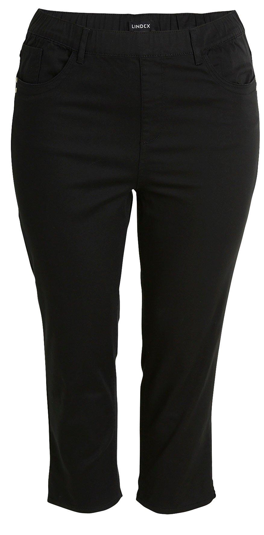 black capri trousers