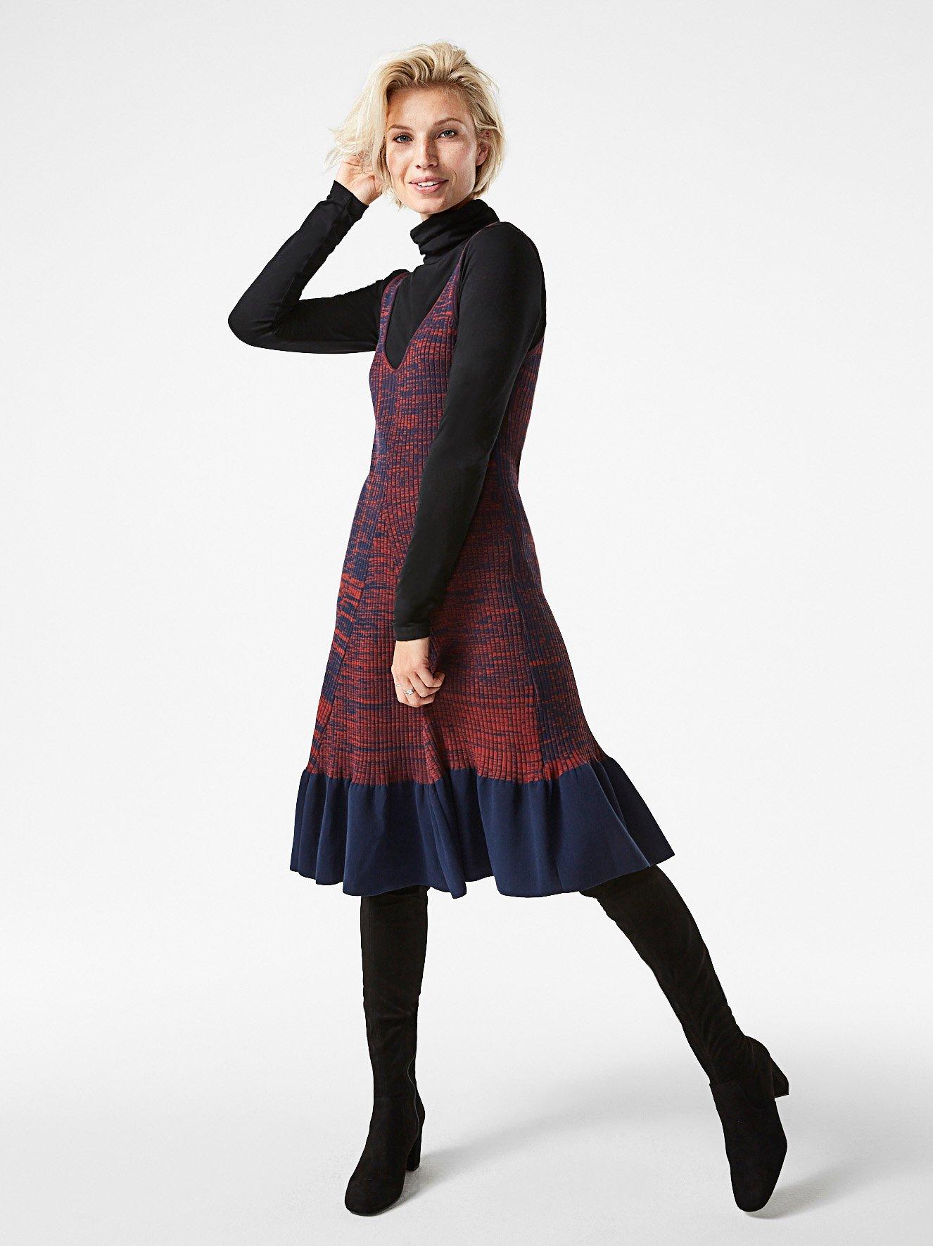 Finstickad klänning